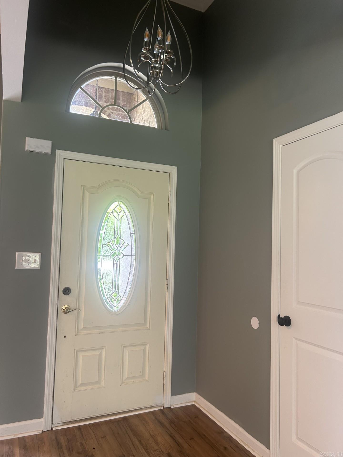 618 Huck Finn Boulevard Property Photo 3