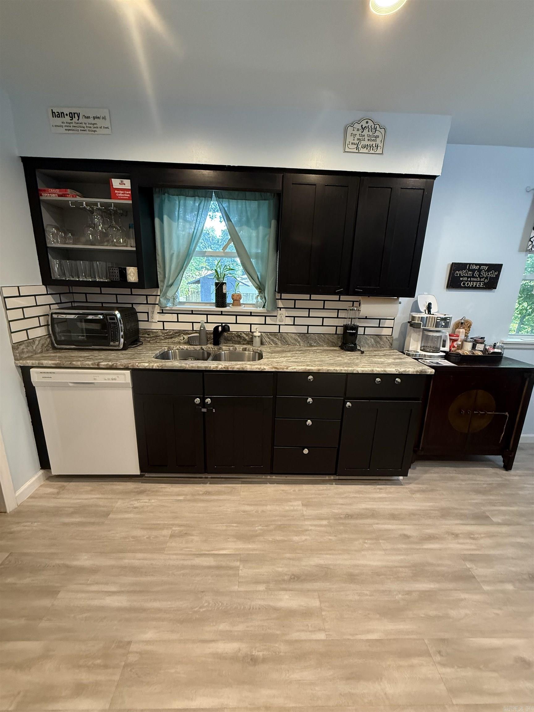 513 Hayes Property Photo 4