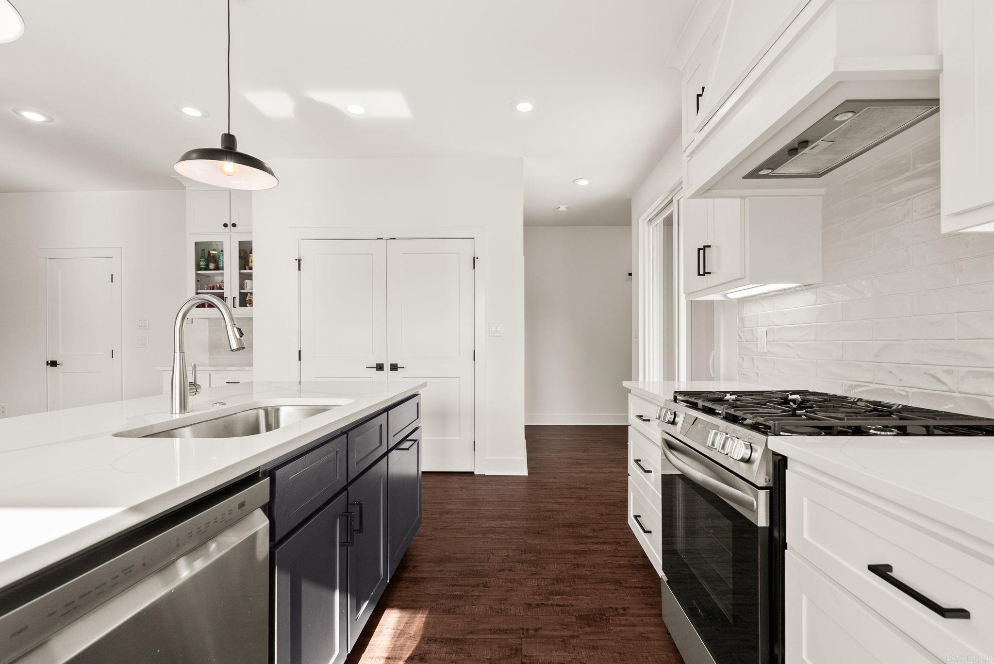 231 A Street Property Photo 9