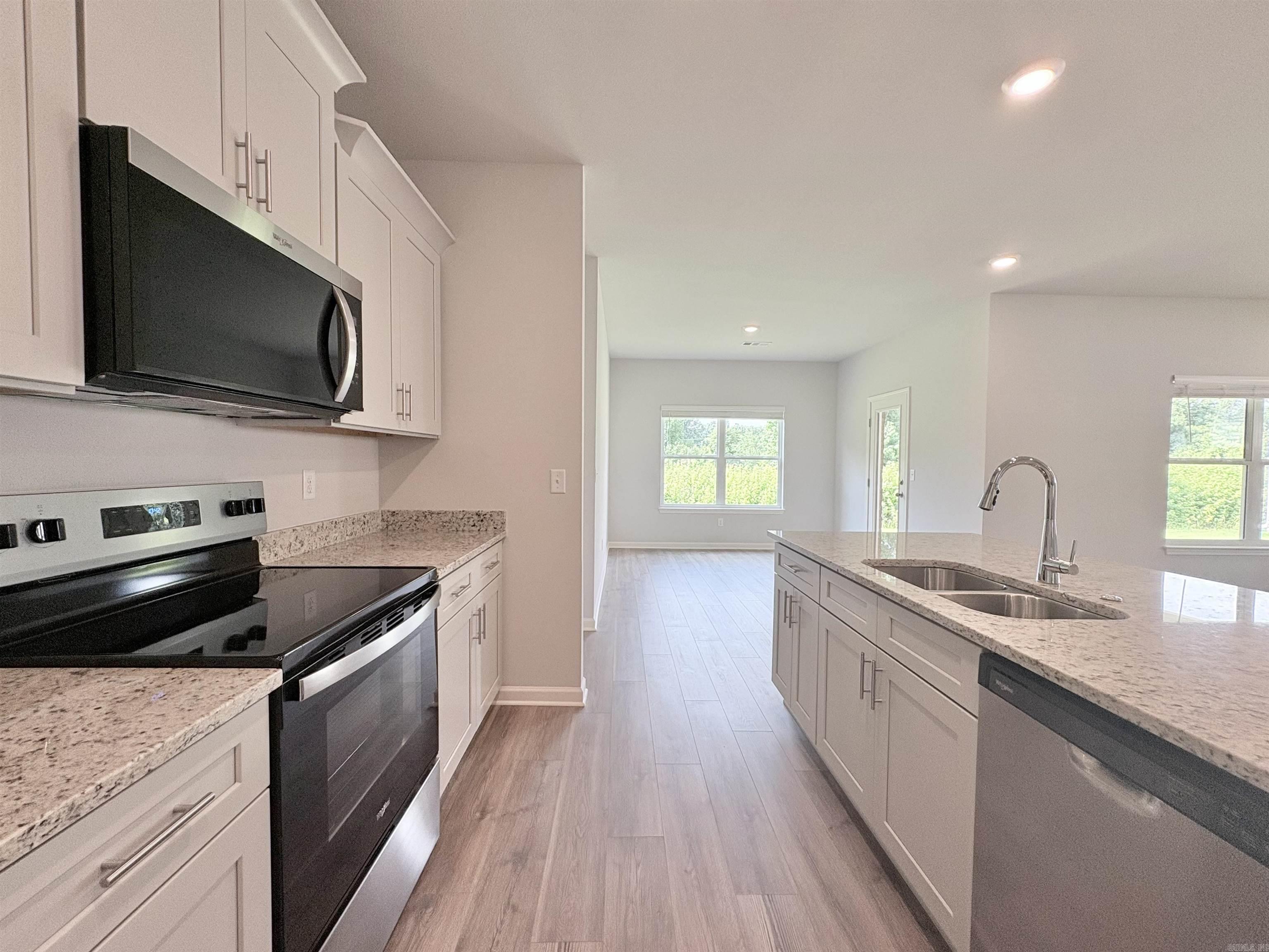 4905 Edgemont Drive Property Photo 4
