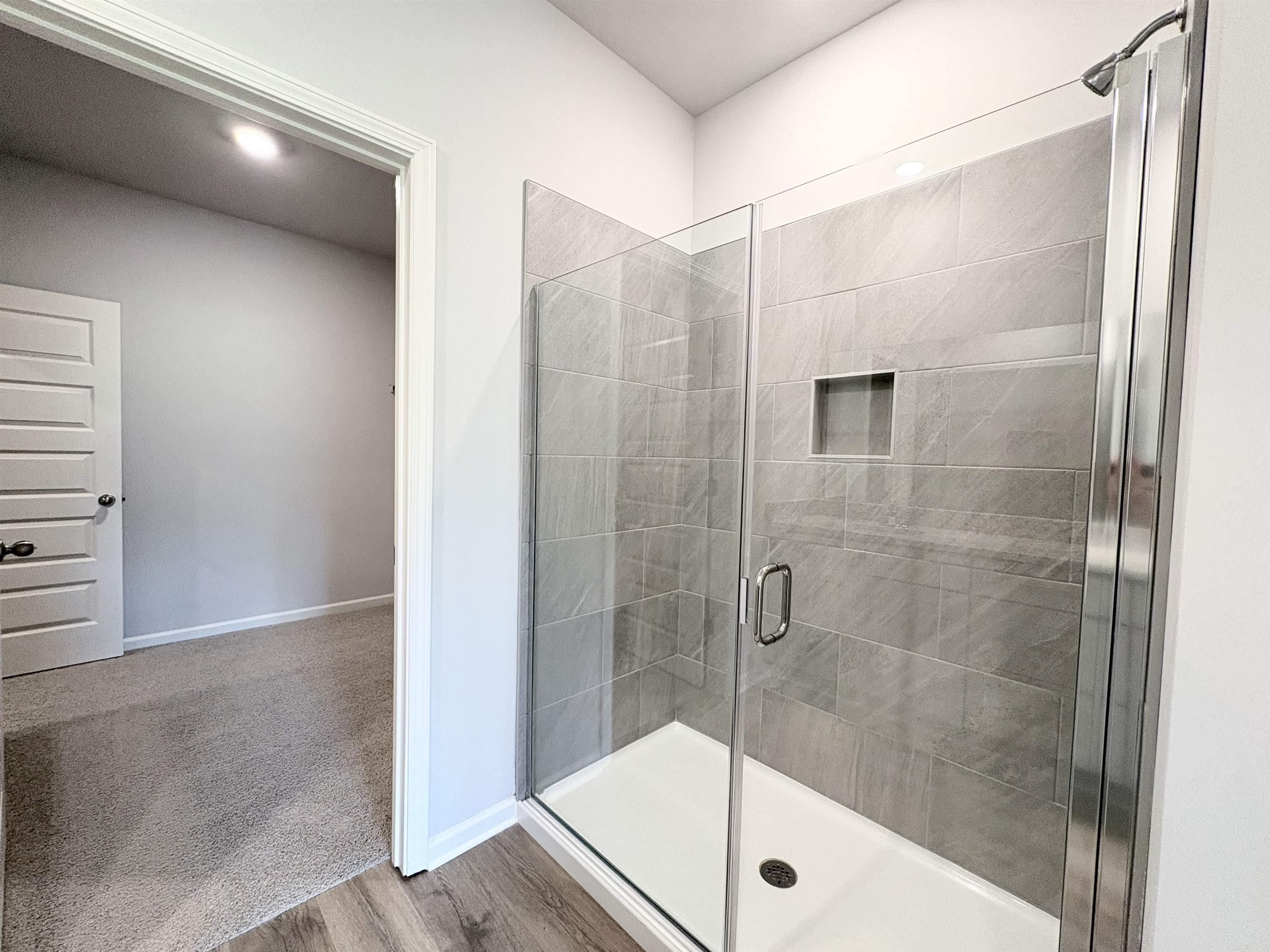 4905 Edgemont Drive Property Photo 9