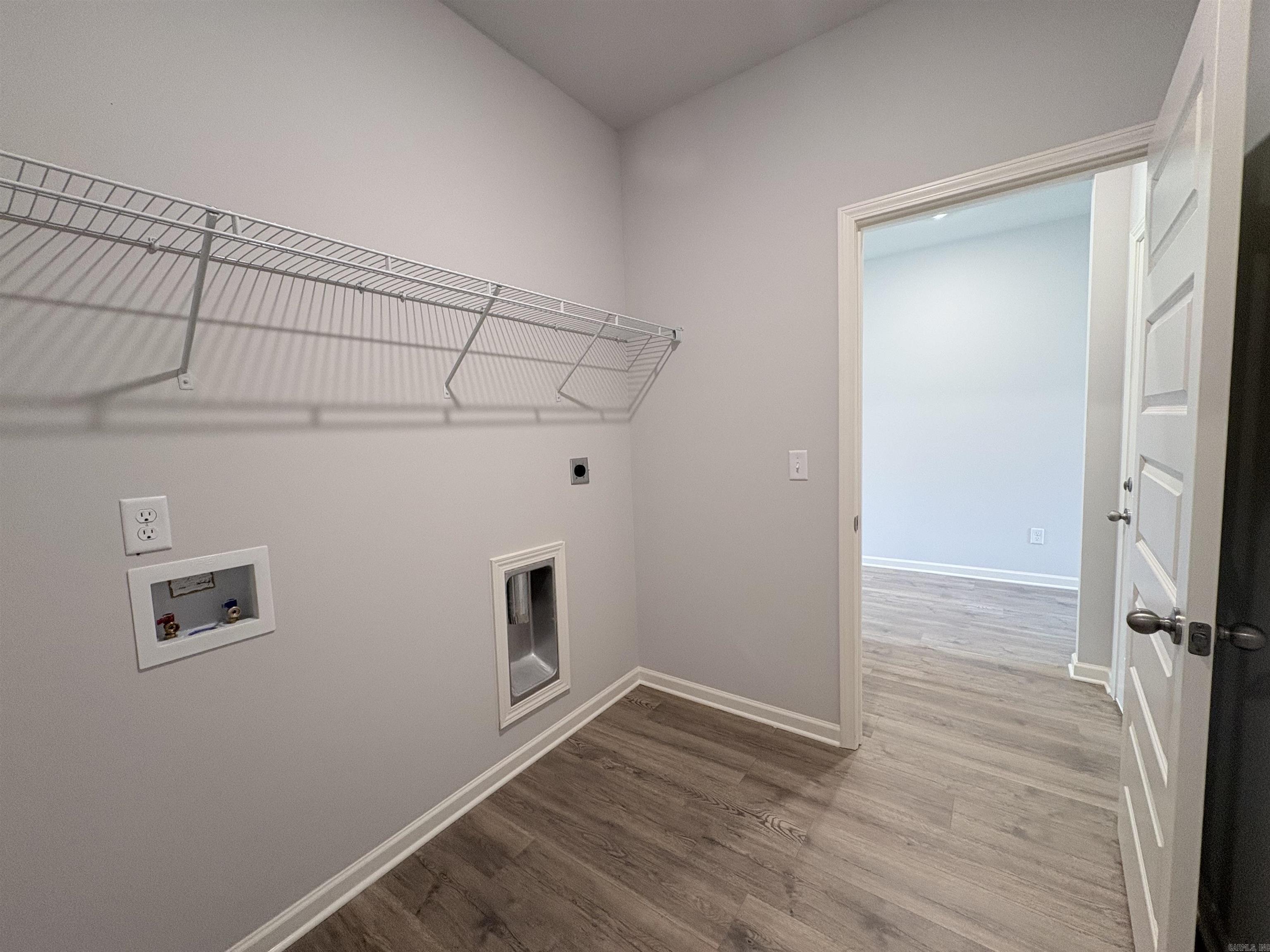 4905 Edgemont Drive Property Photo 11