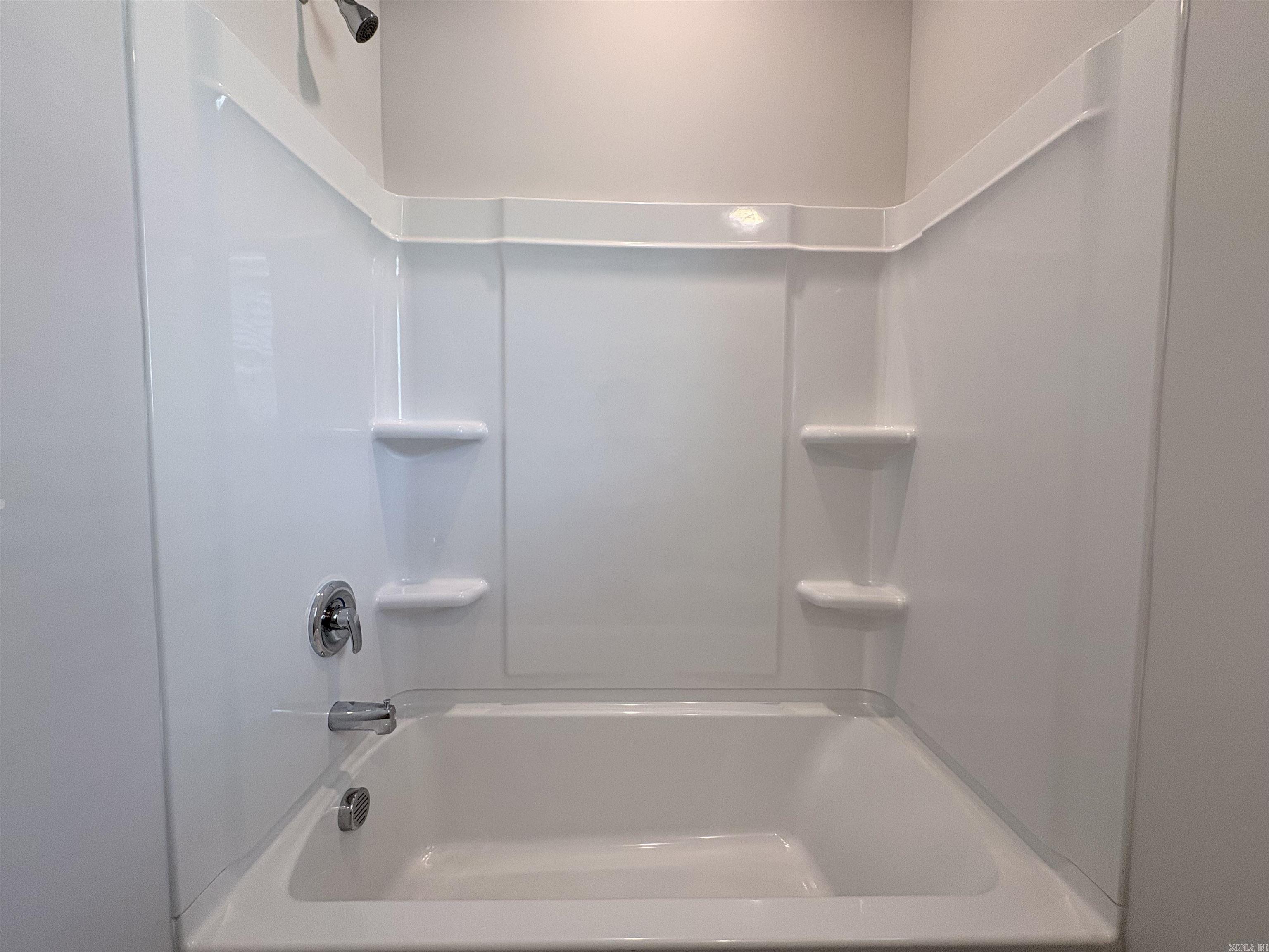 4905 Edgemont Drive Property Photo 14