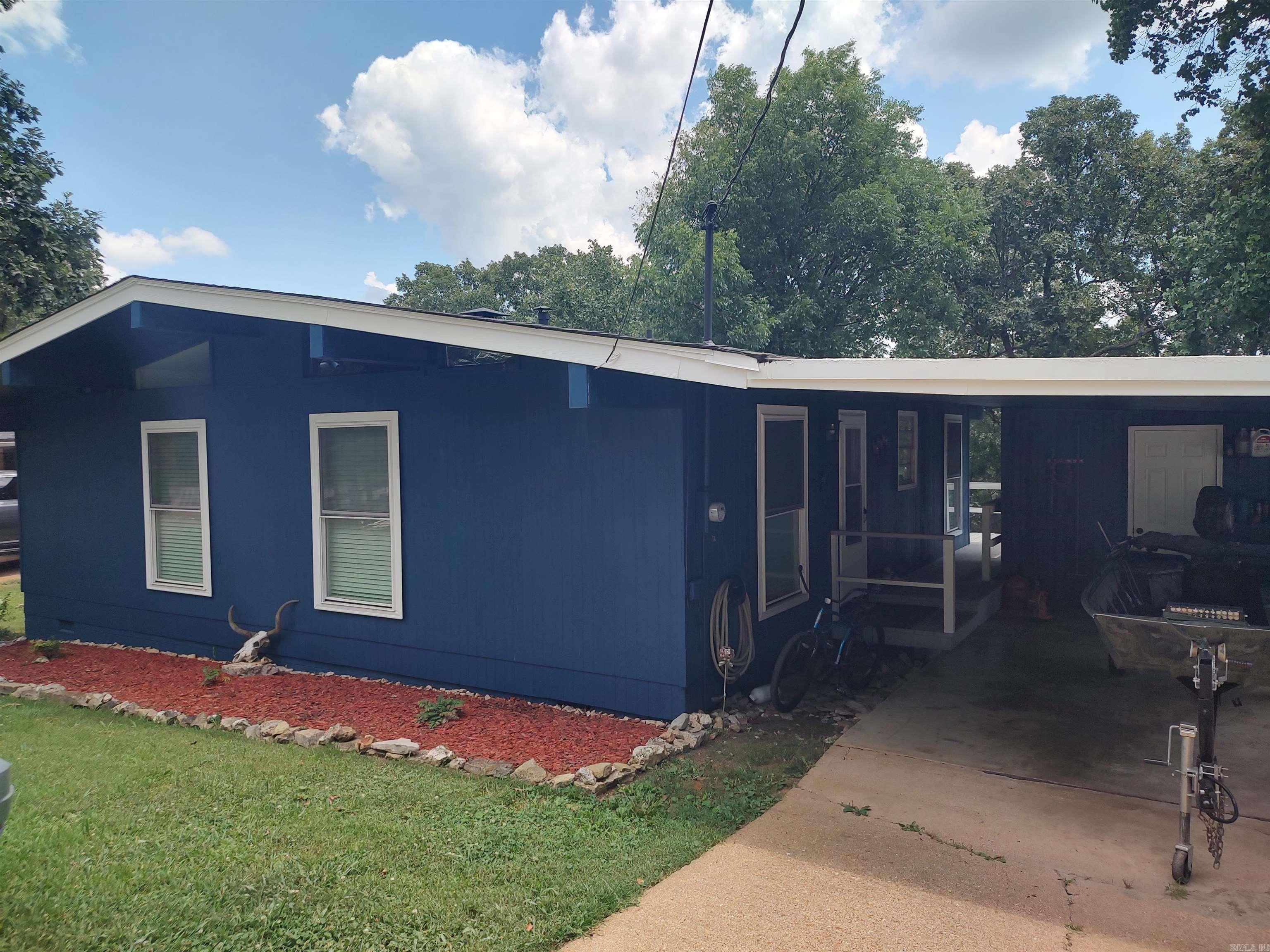 10 Catawba Circle Property Photo 1