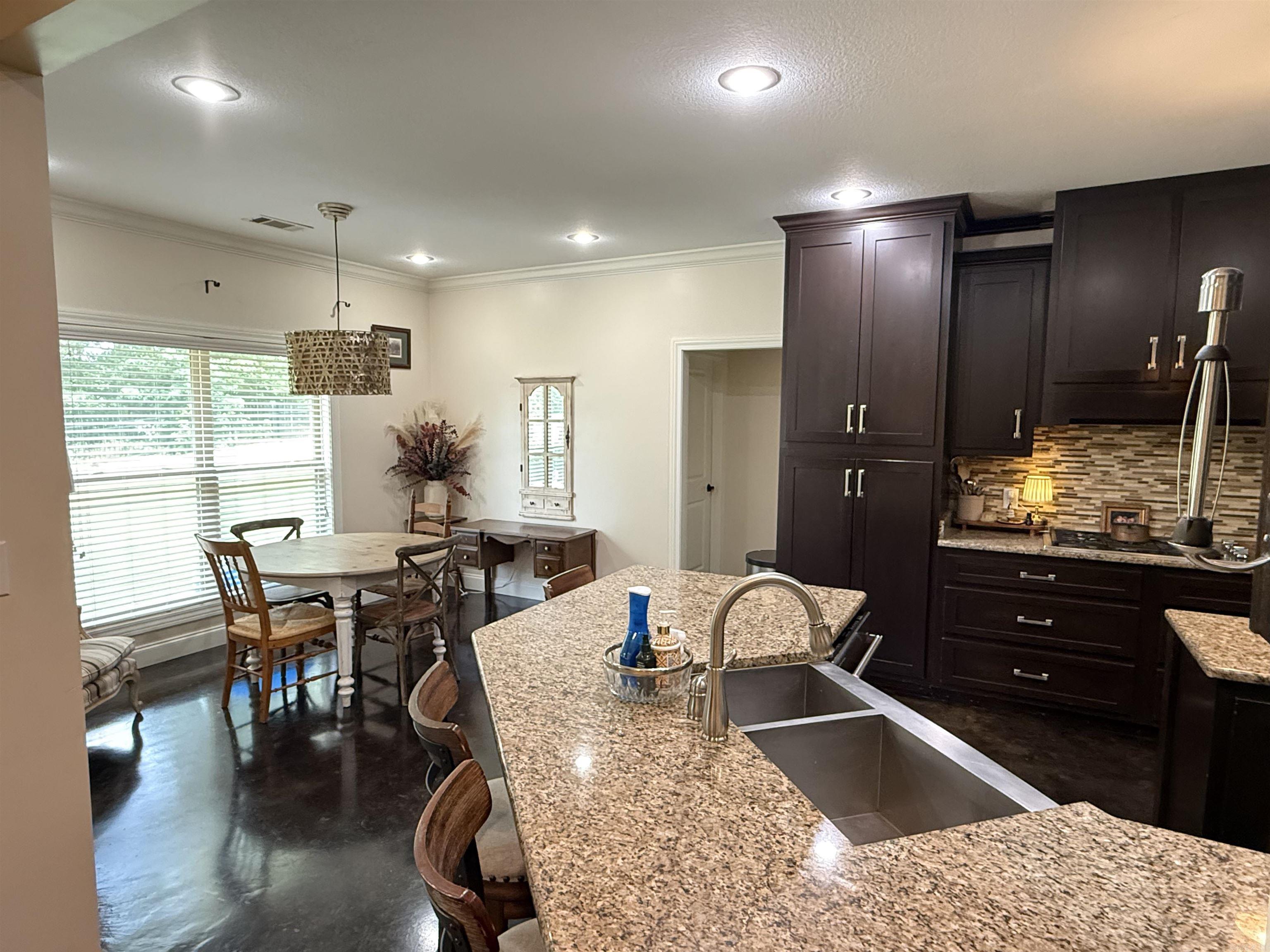 4920 Winged Foot Property Photo 6
