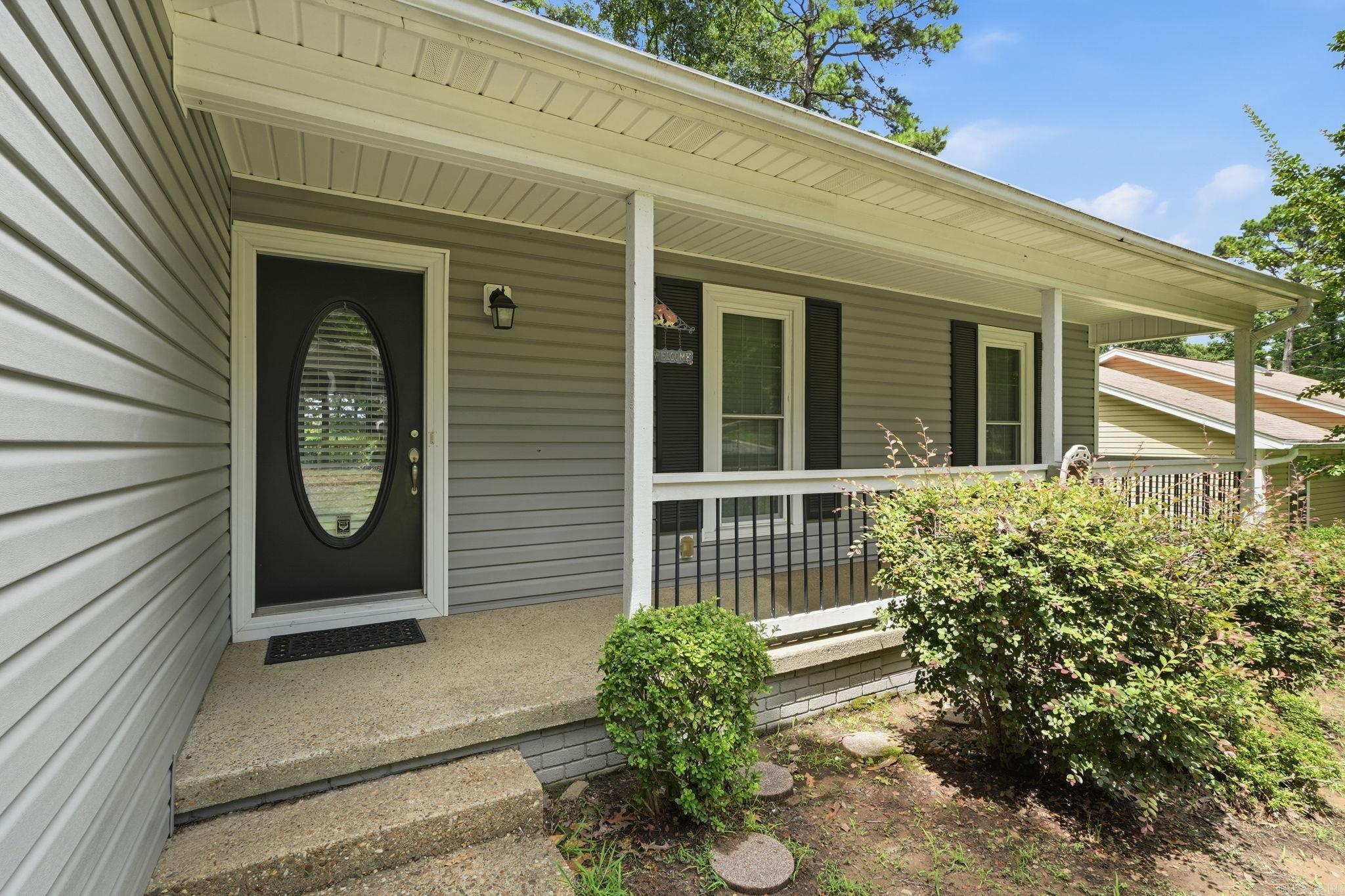 12616 Timber Hill Property Photo 4