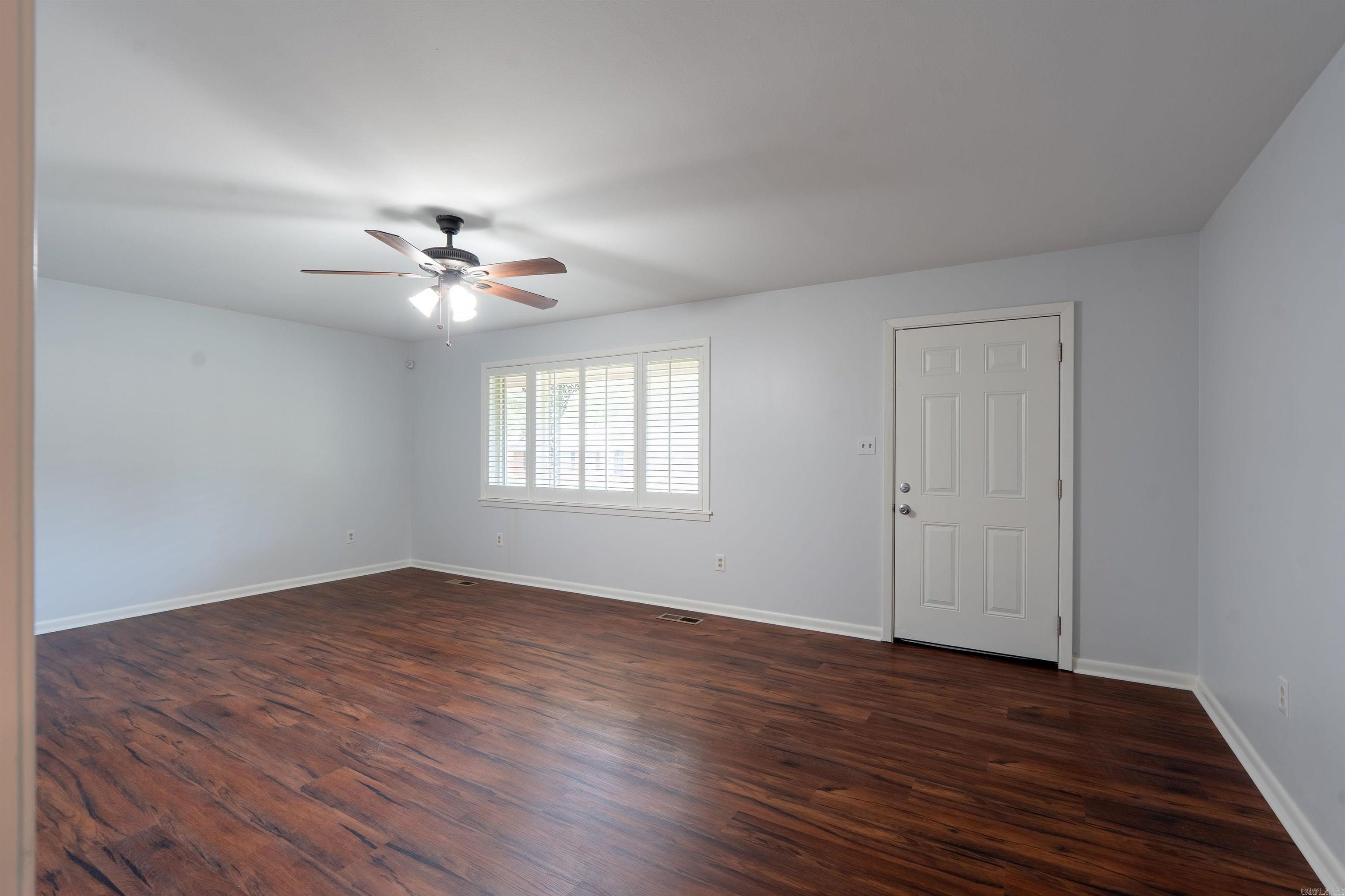 1902 W Arch Property Photo 2
