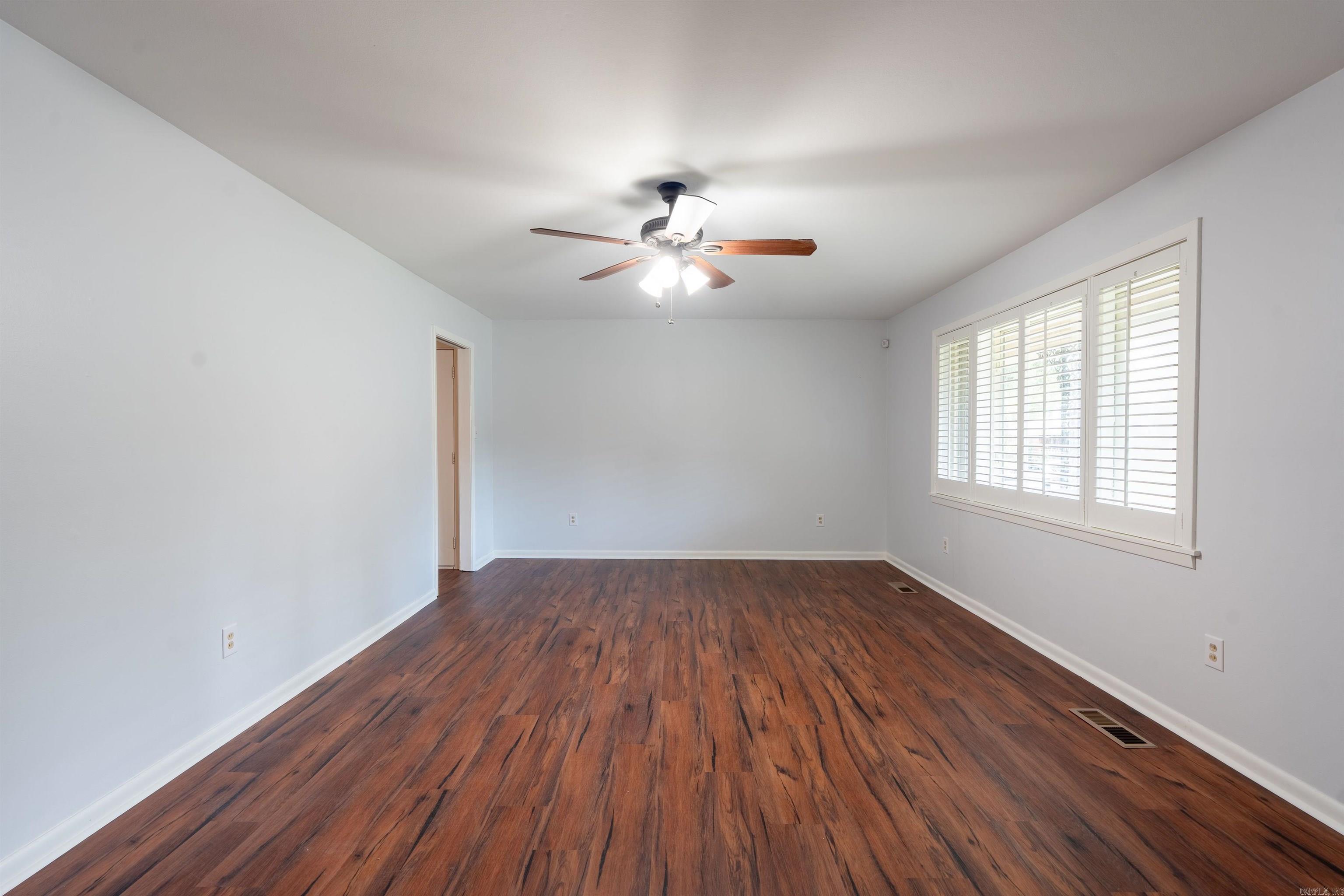 1902 W Arch Property Photo 3