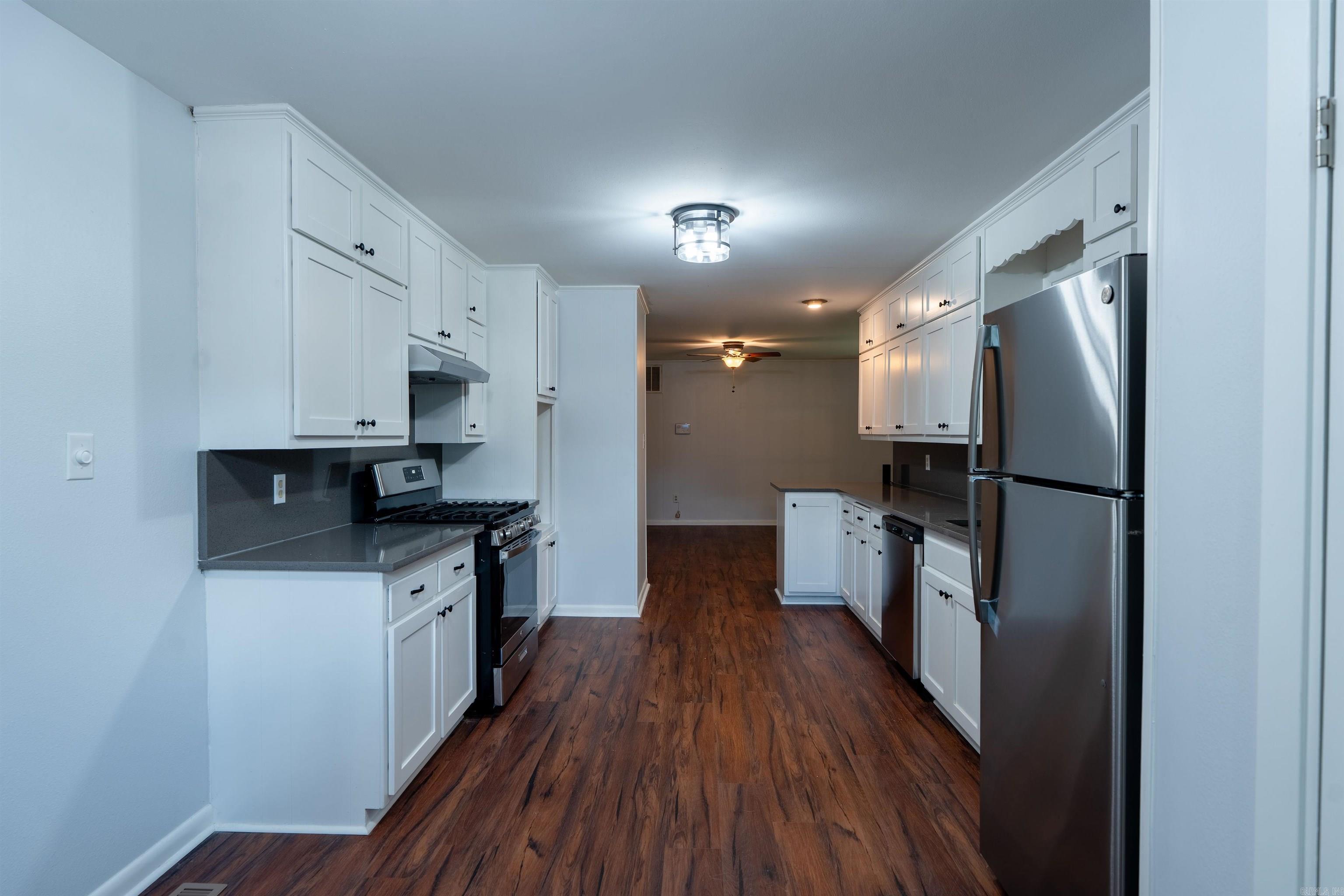 1902 W Arch Property Photo 12