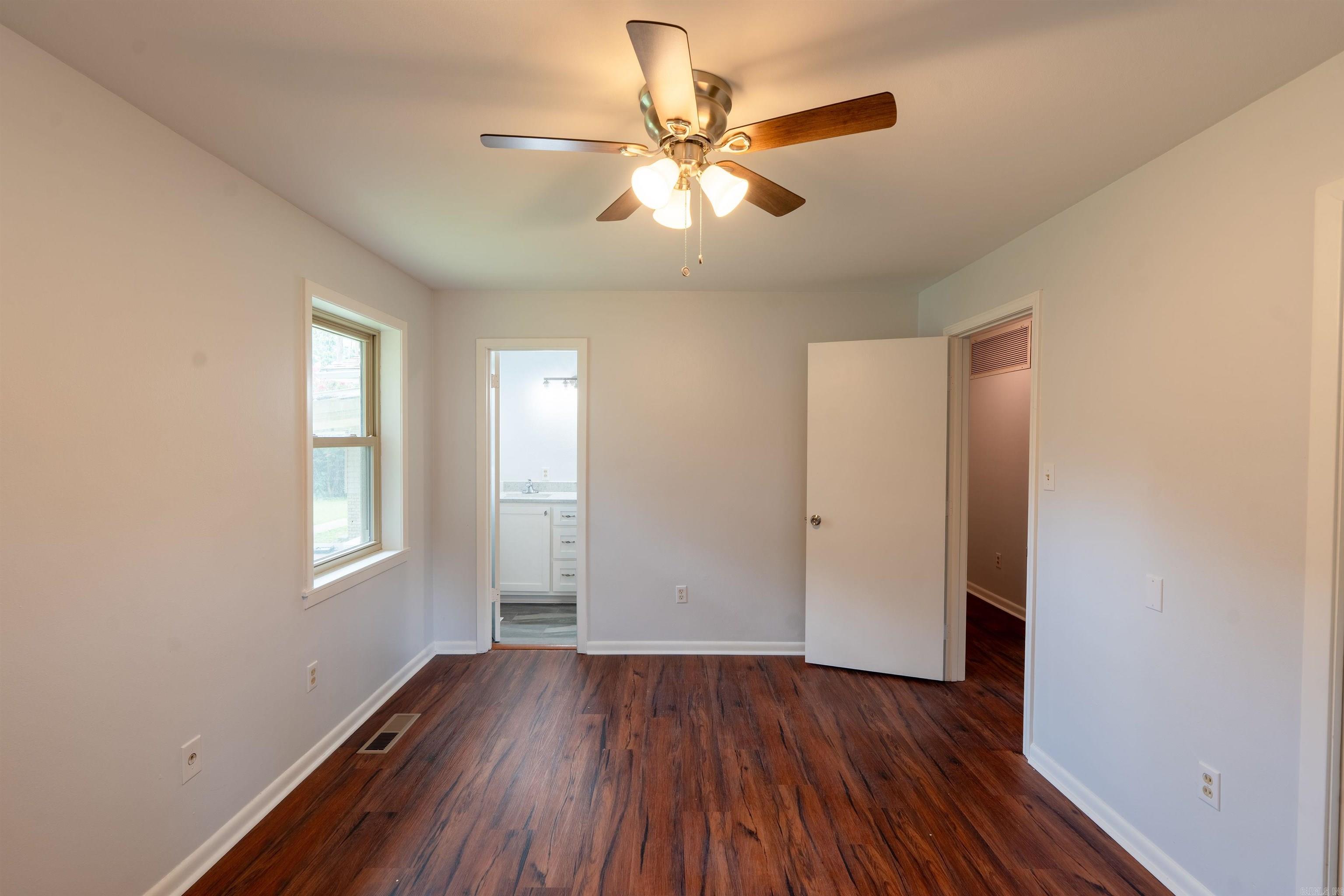 1902 W Arch Property Photo 17
