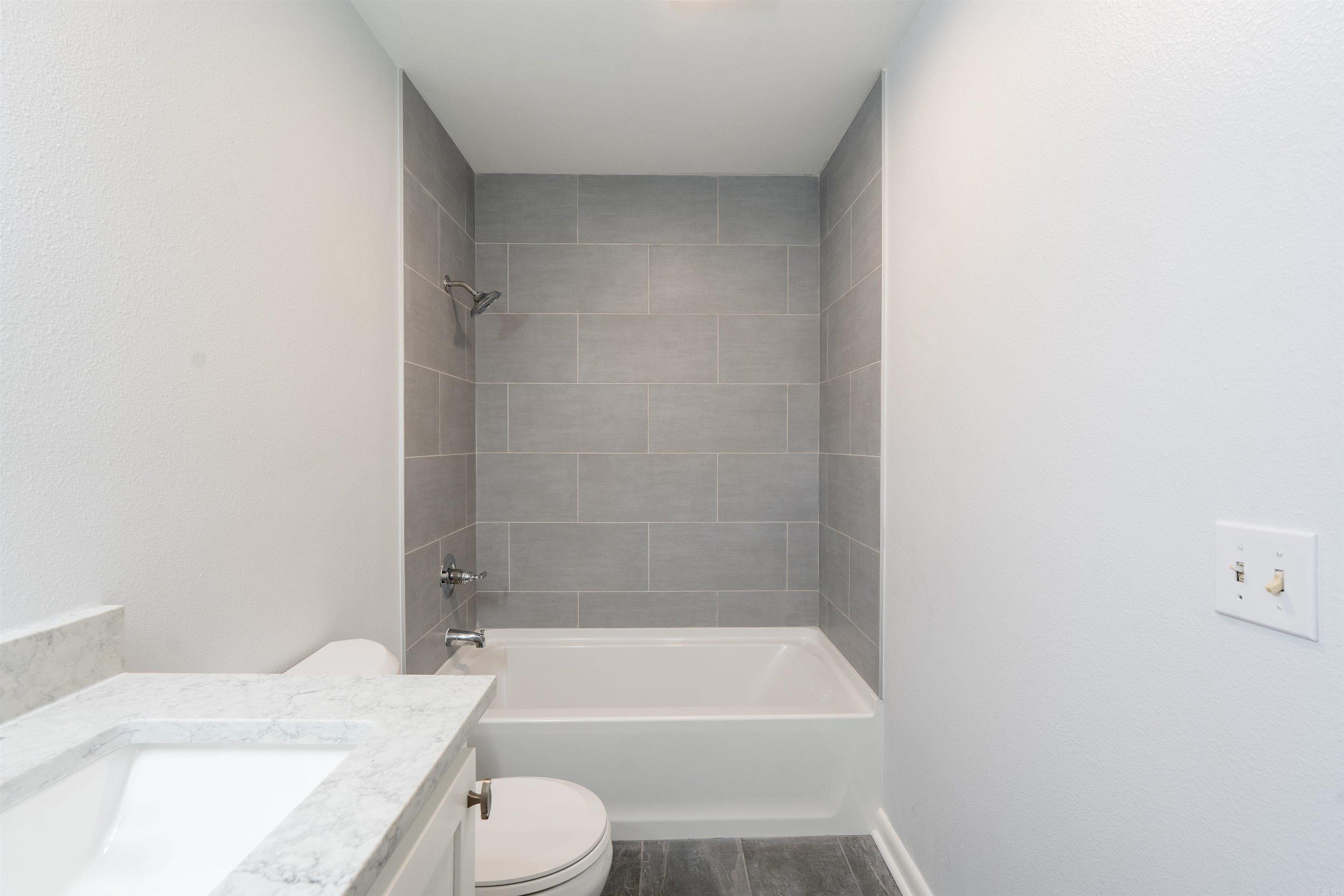 1902 W Arch Property Photo 21