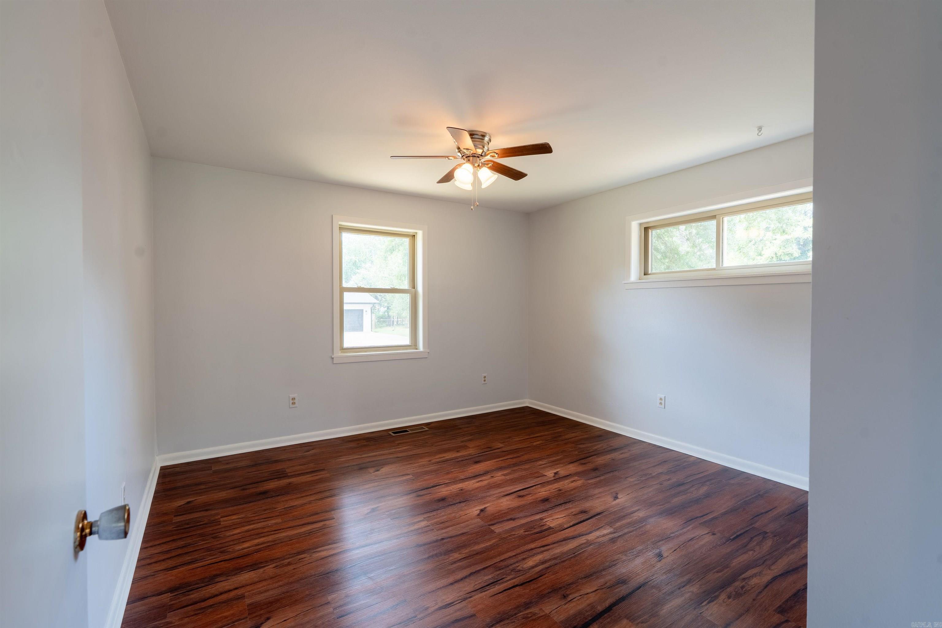 1902 W Arch Property Photo 22