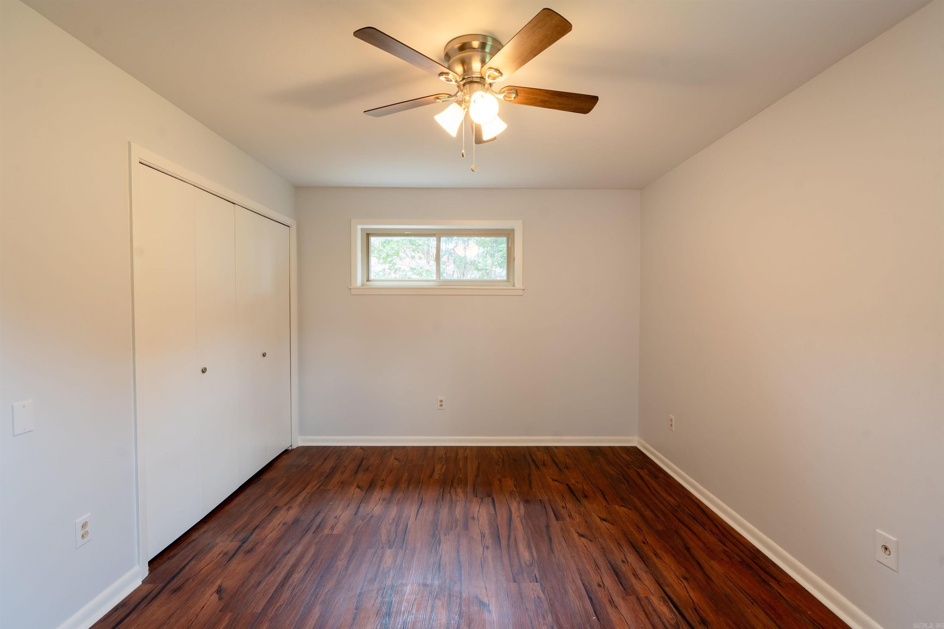 1902 W Arch Property Photo 23