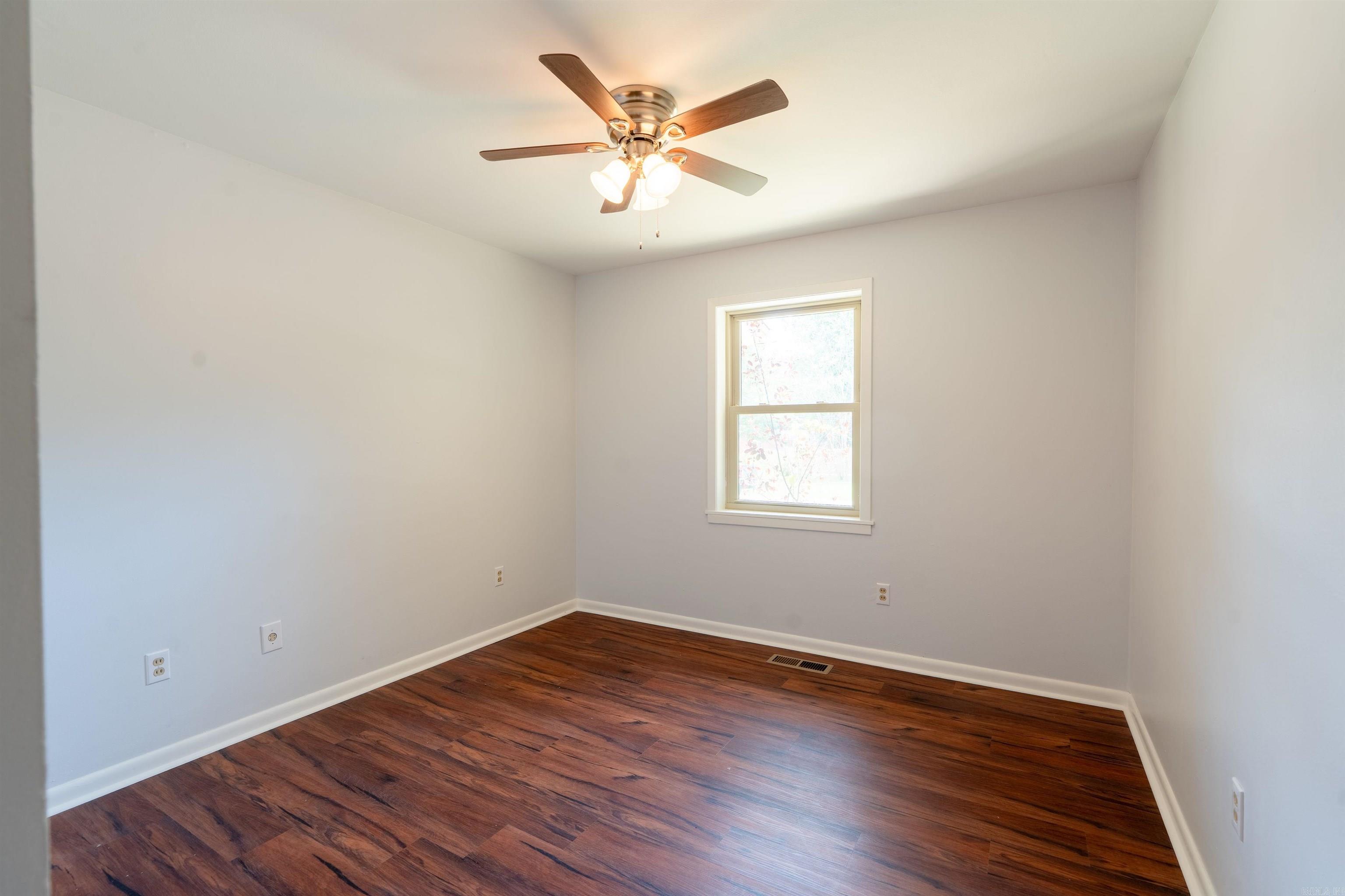1902 W Arch Property Photo 26