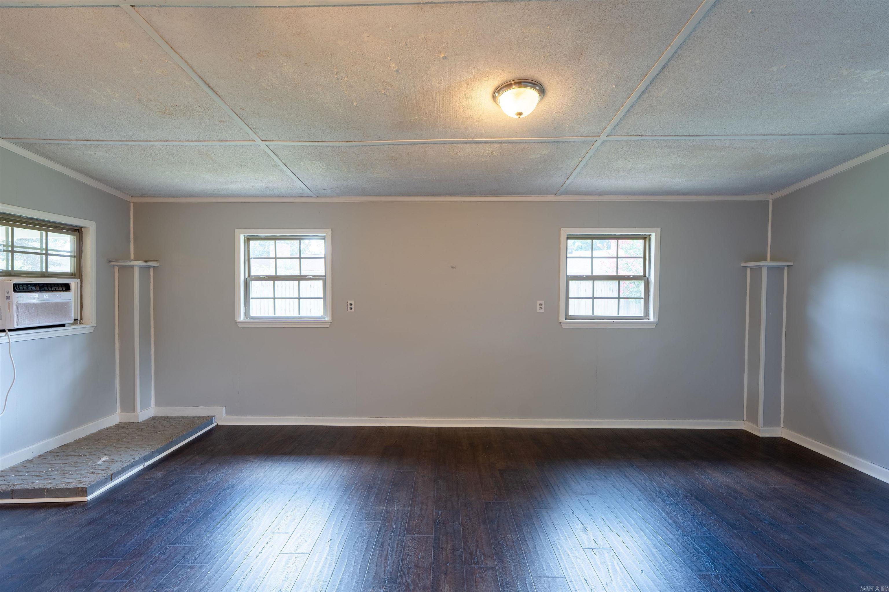 1902 W Arch Property Photo 27