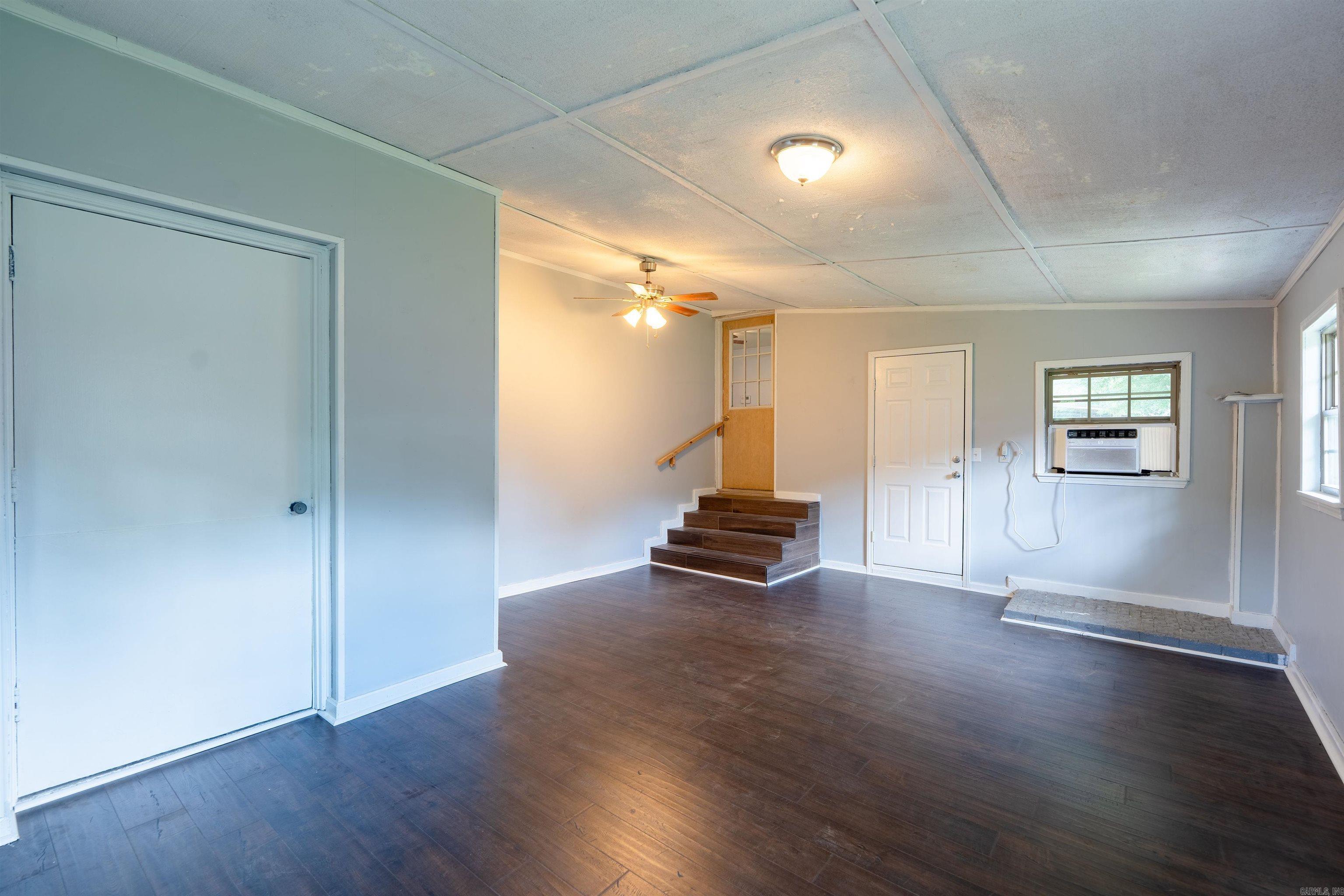 1902 W Arch Property Photo 30