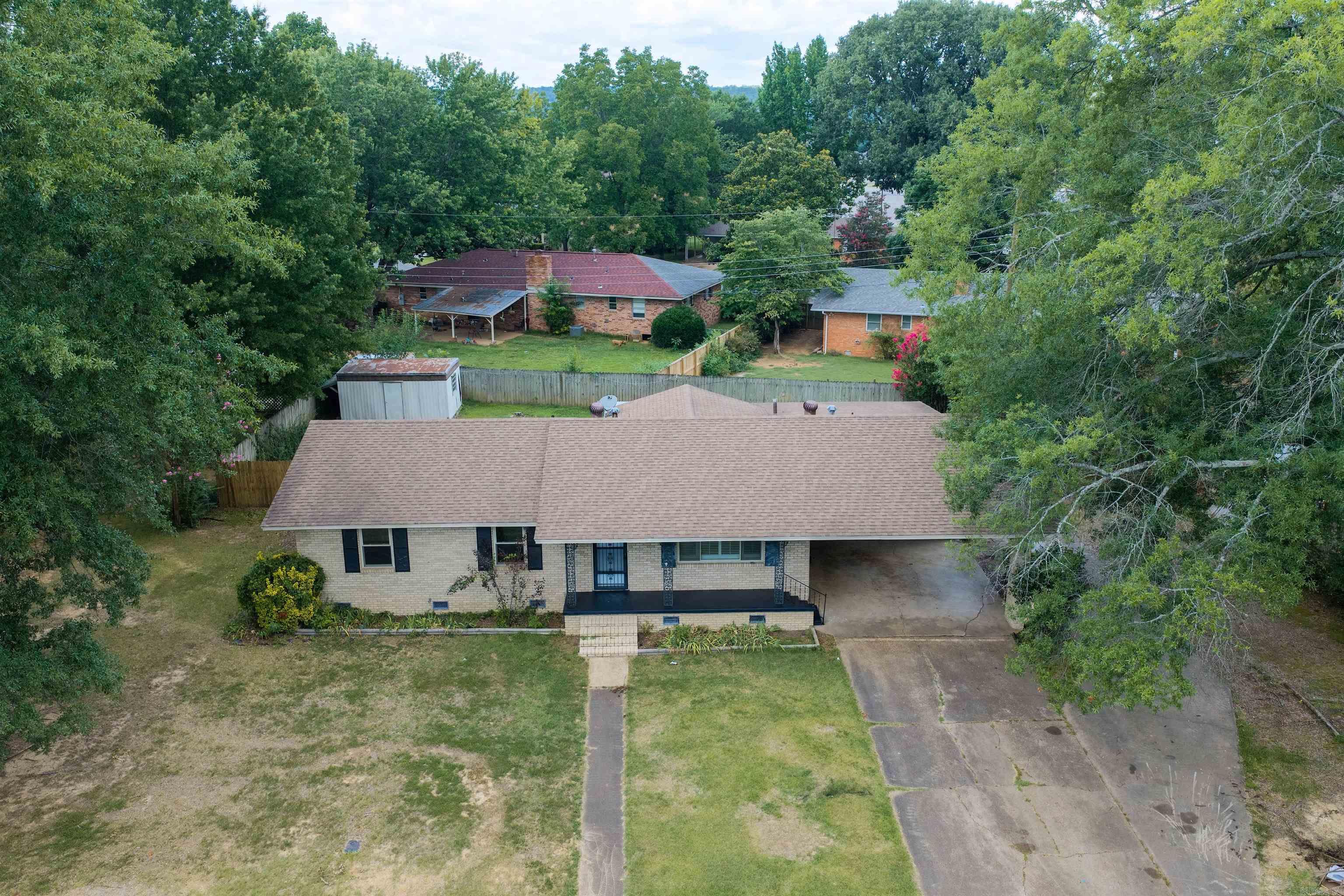 1902 W Arch Property Photo 33