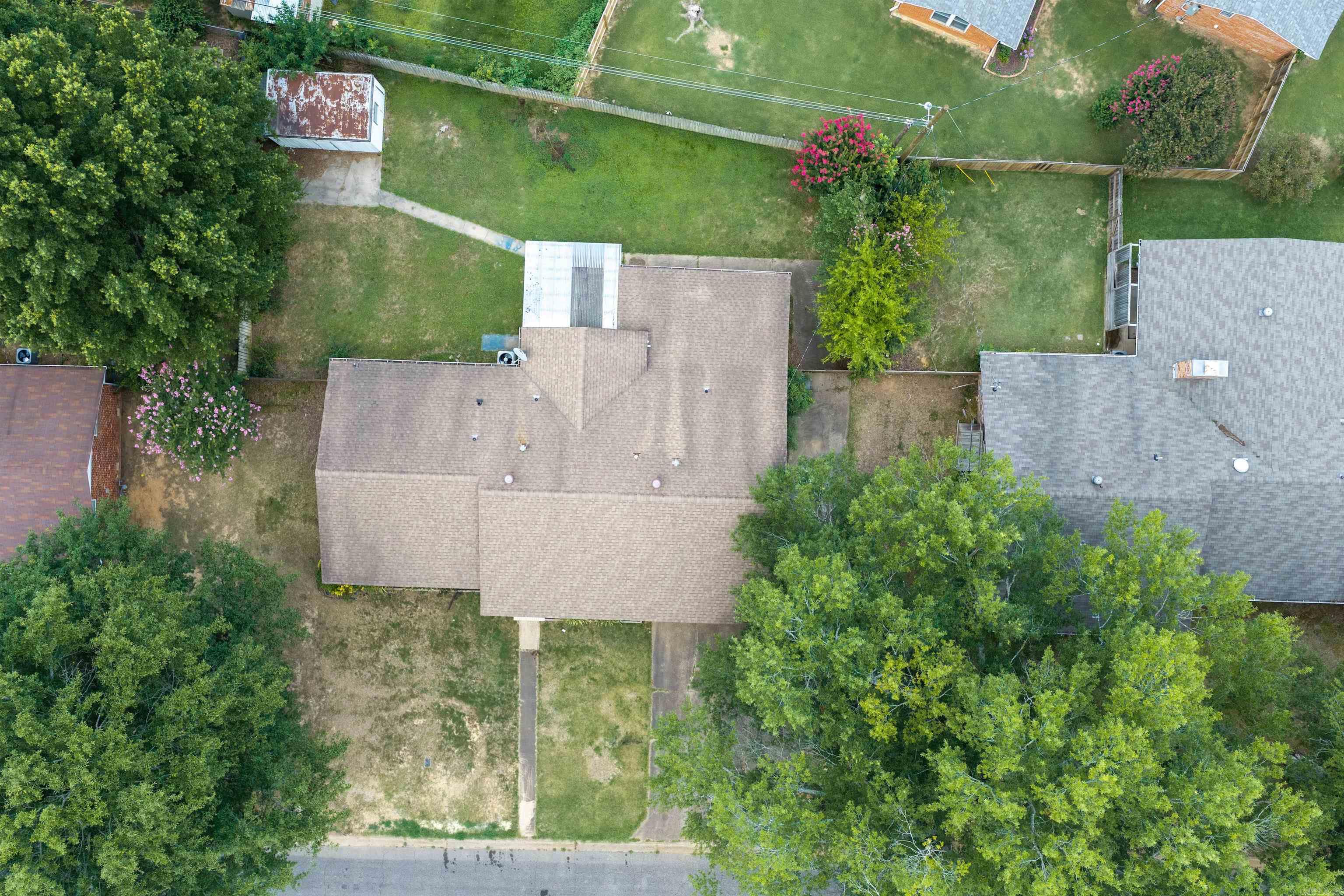 1902 W Arch Property Photo 42