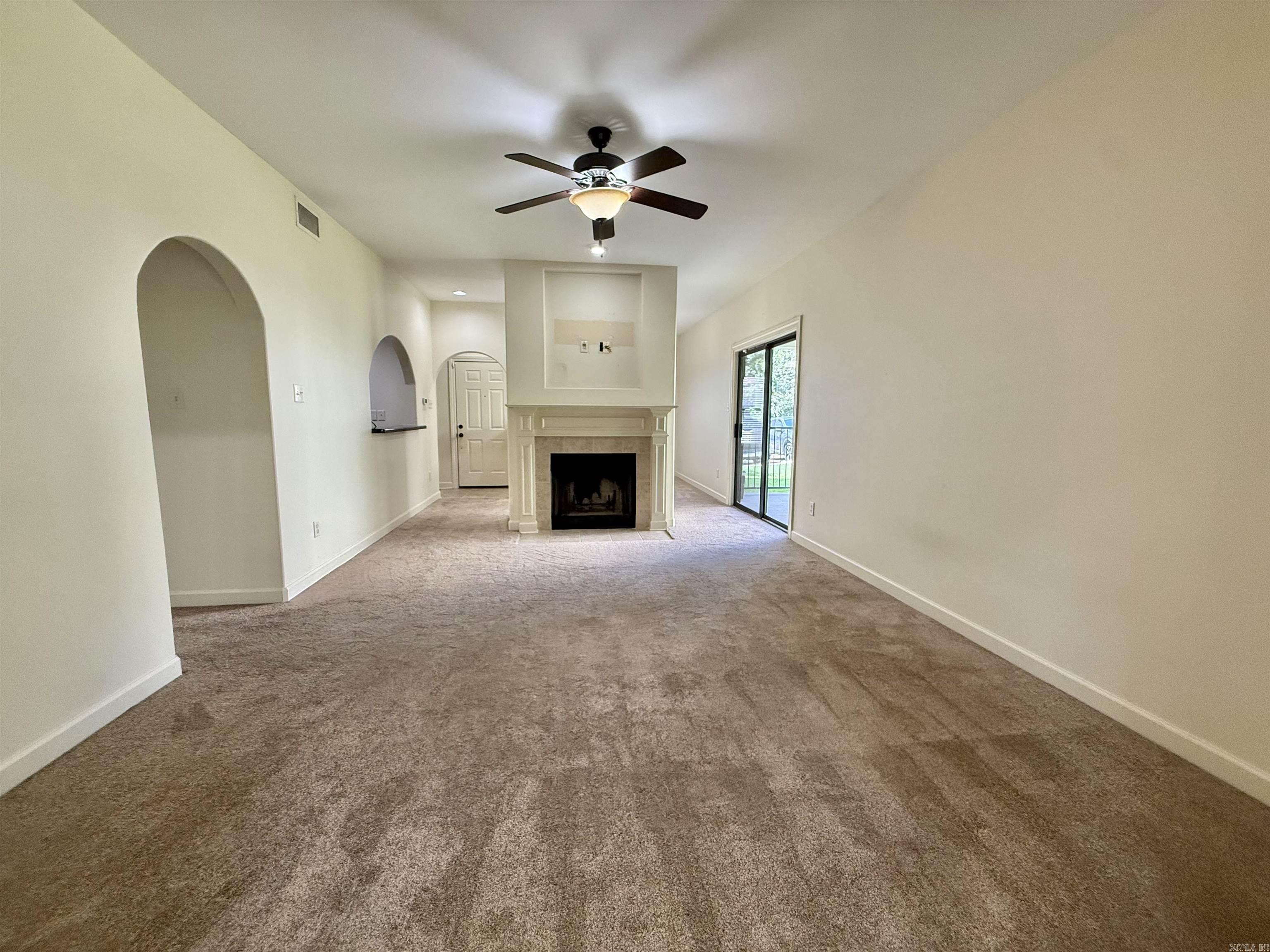301 Kings Row Dr #501 Property Photo 11