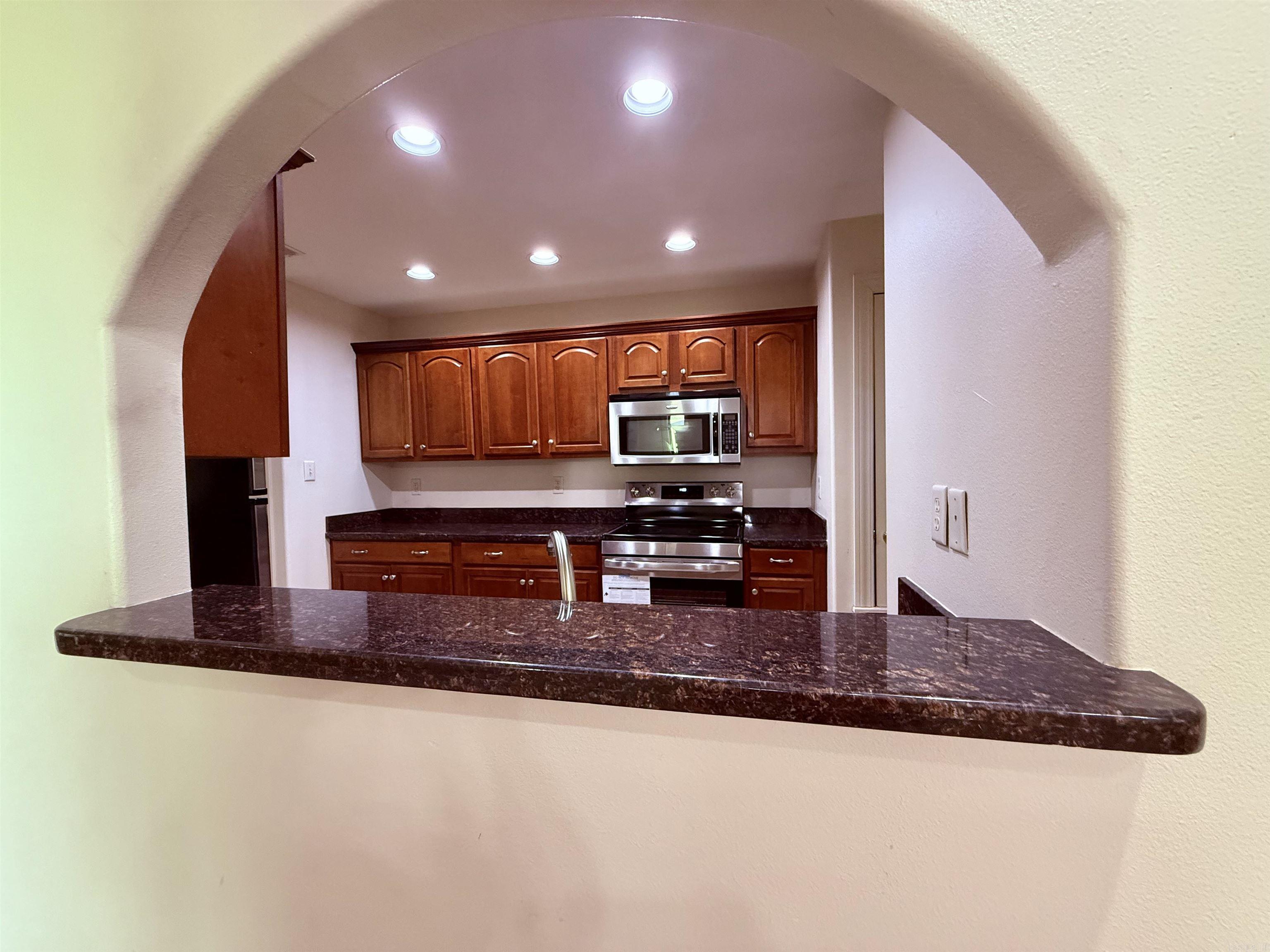 301 Kings Row Dr #501 Property Photo 20