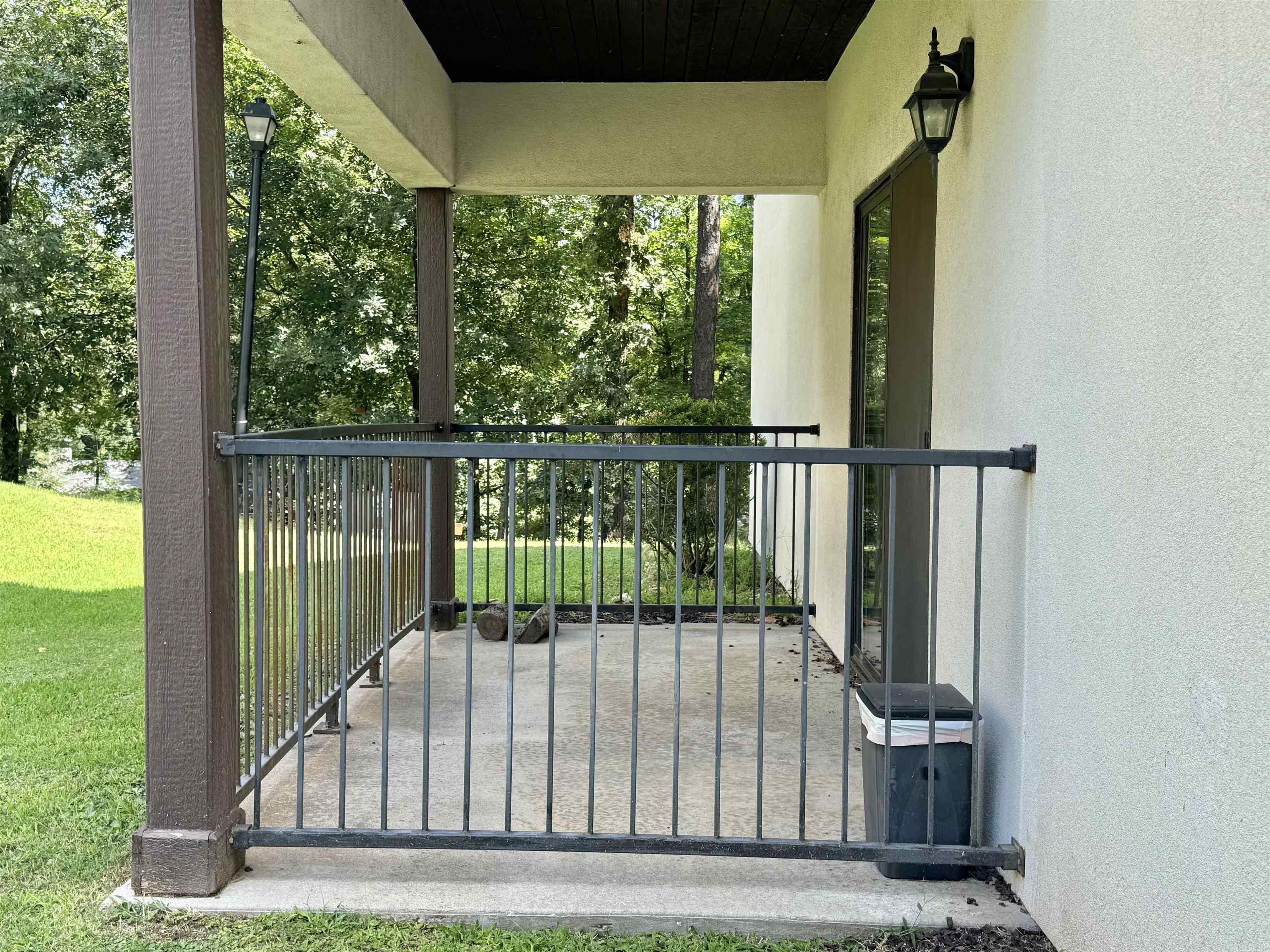 301 Kings Row Dr #501 Property Photo 34