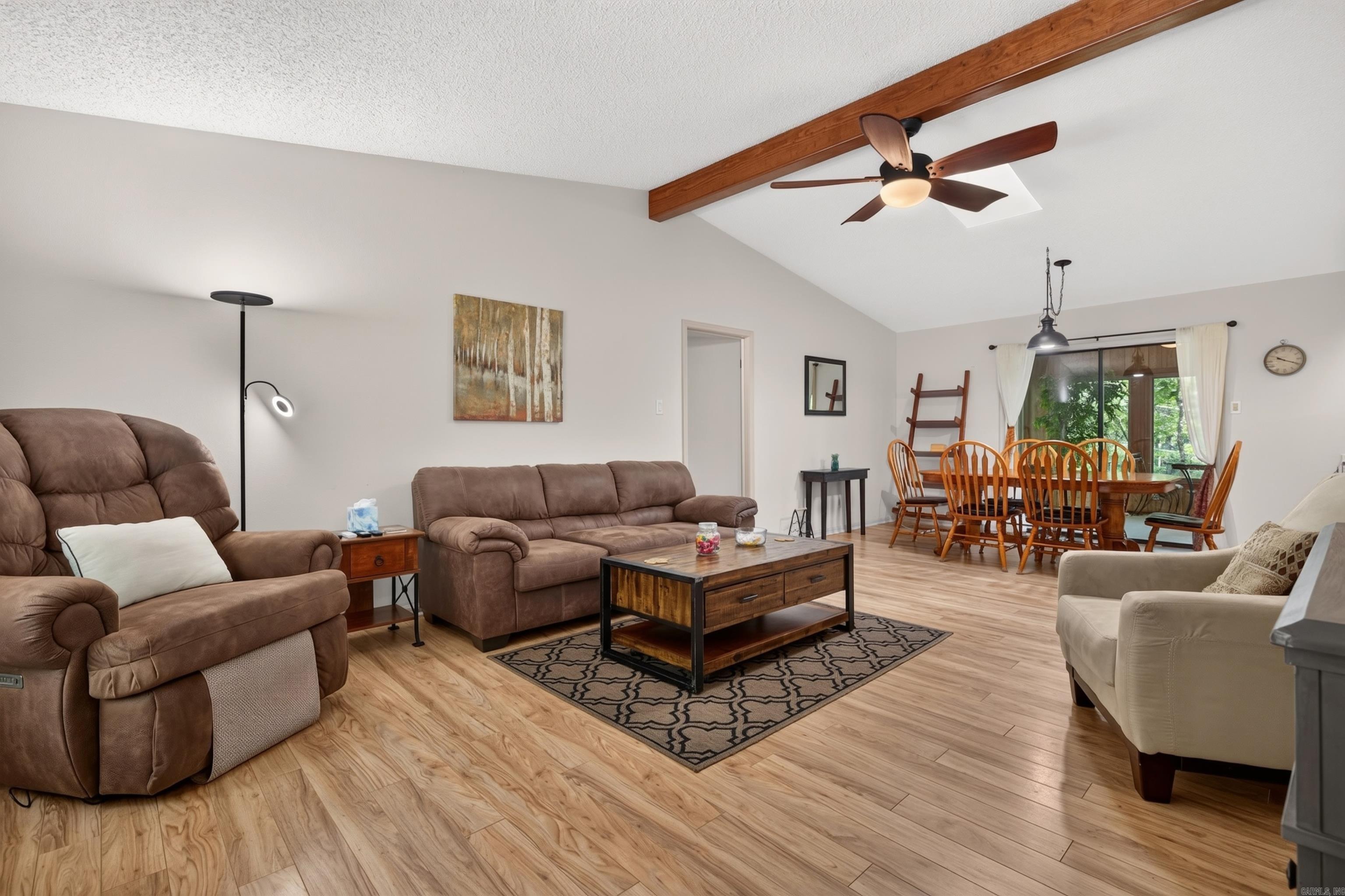 198 Empinado Way Property Photo 3