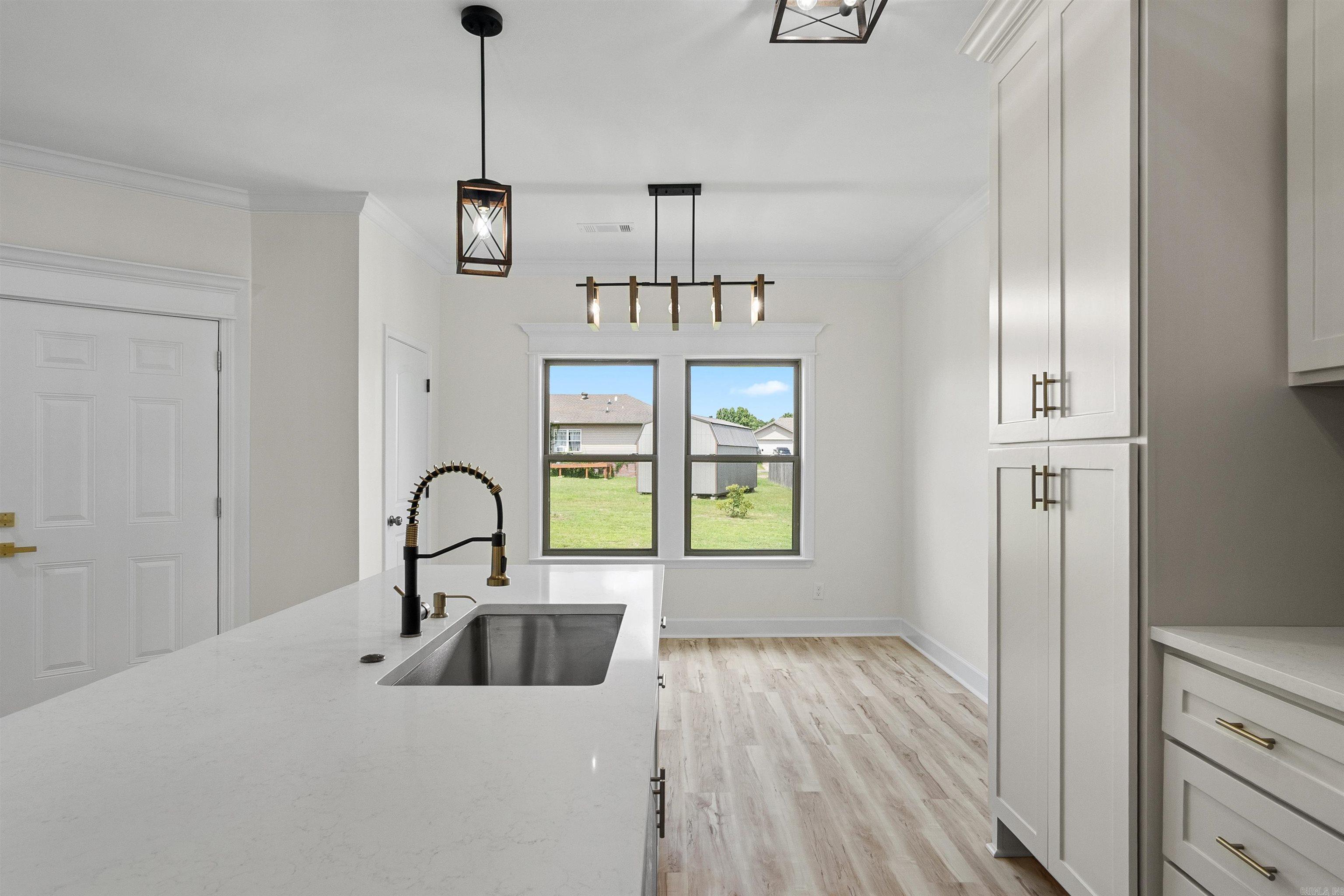 517 Madeleine Circle Property Photo 17