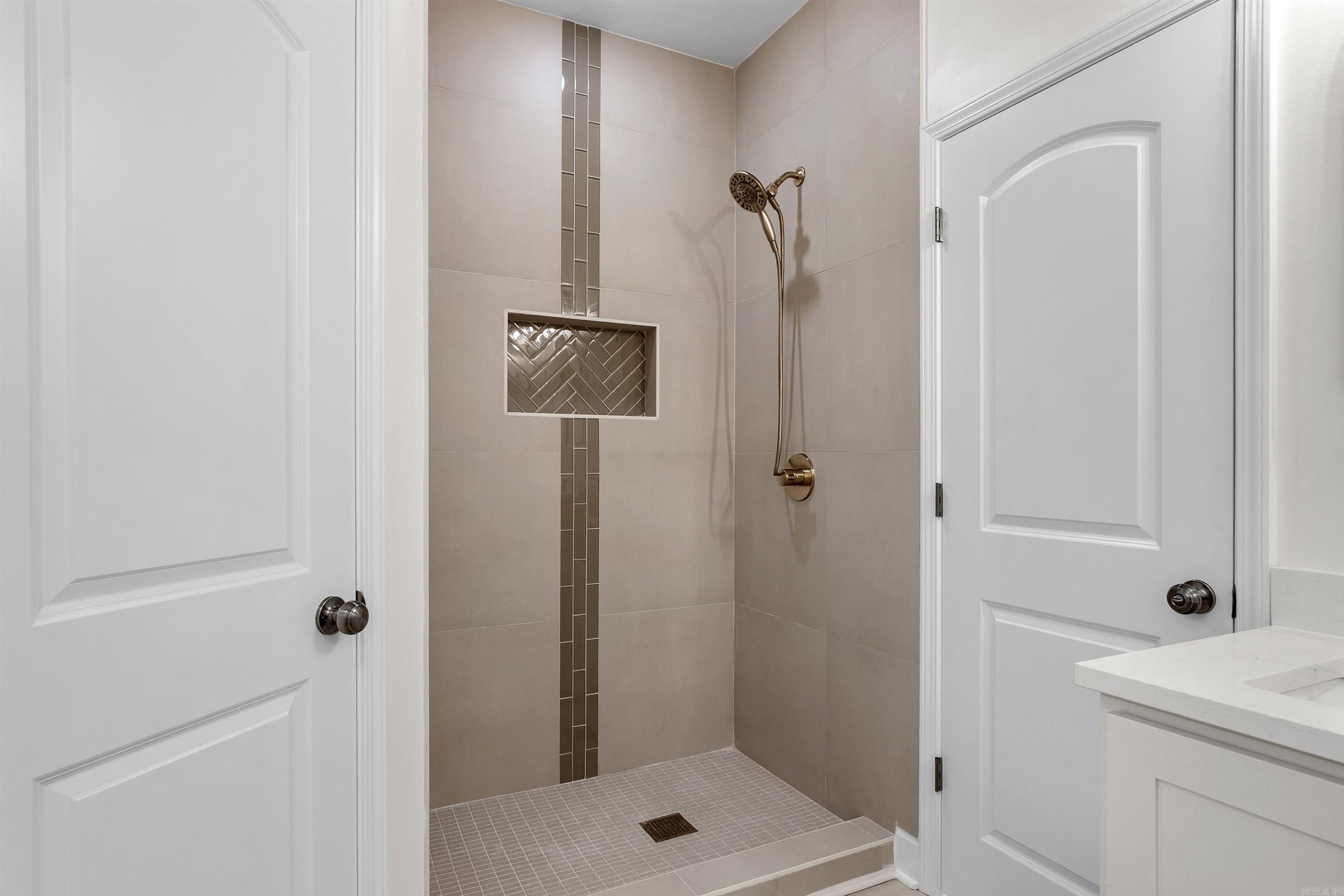 517 Madeleine Circle Property Photo 27