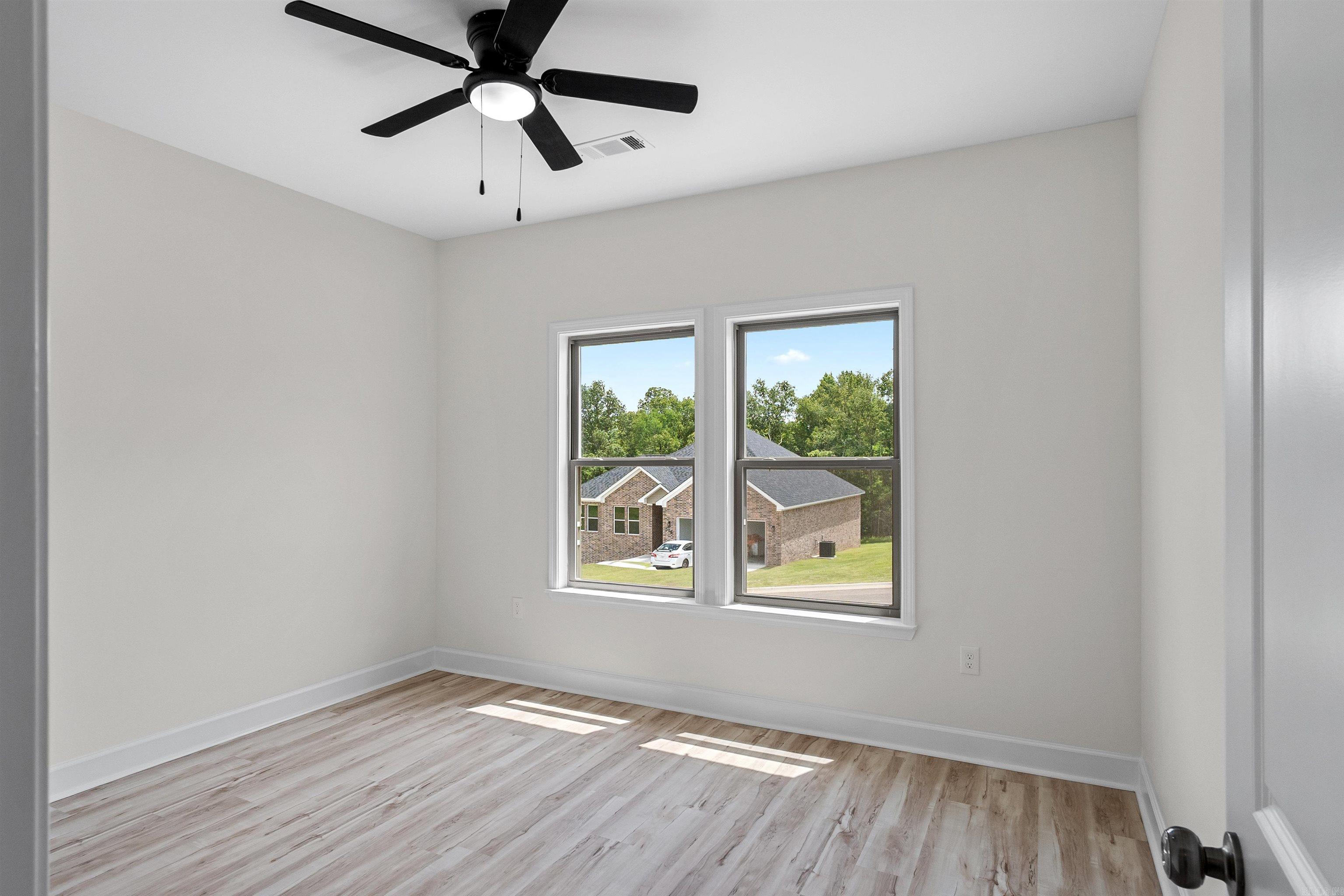 517 Madeleine Circle Property Photo 33