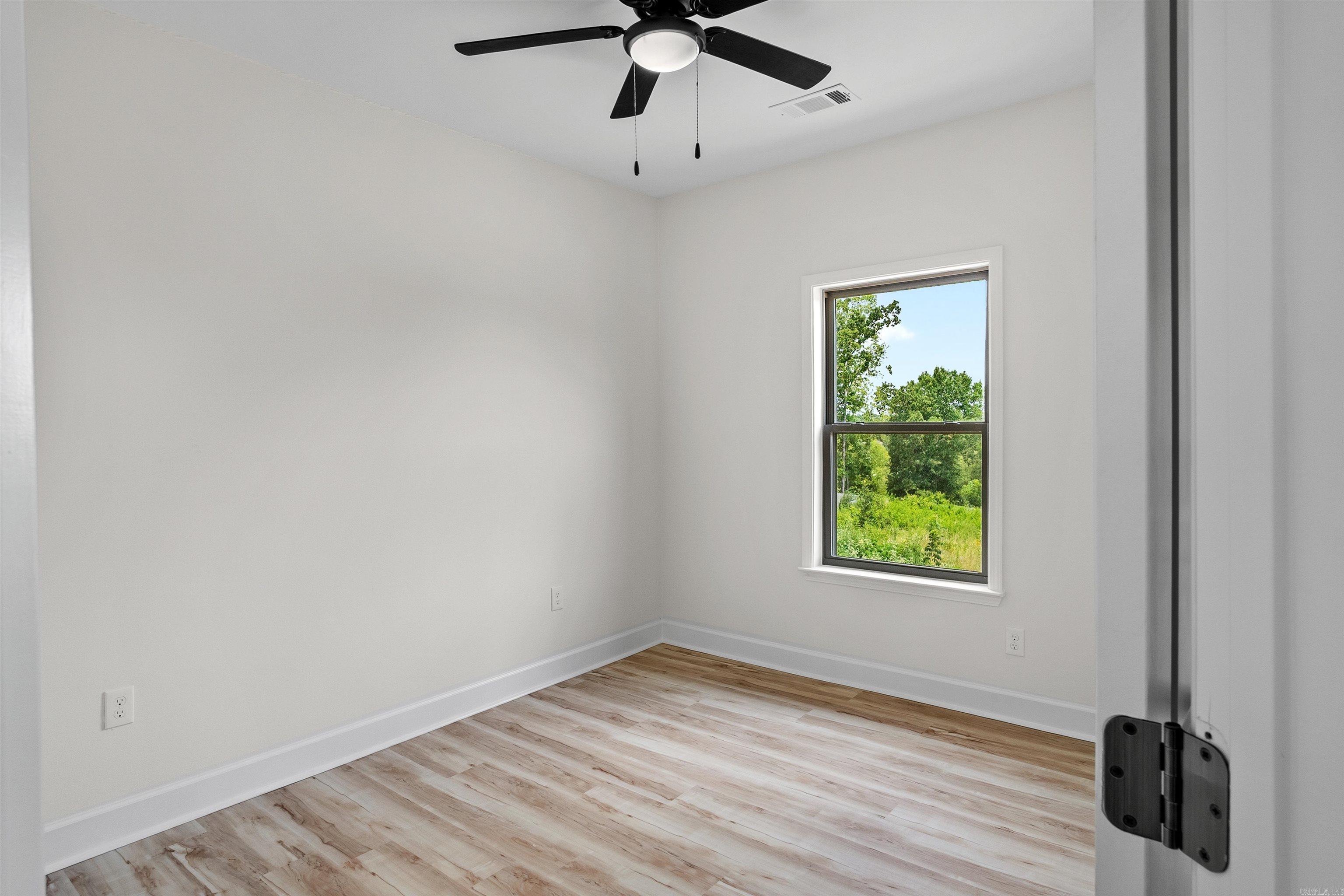 517 Madeleine Circle Property Photo 35