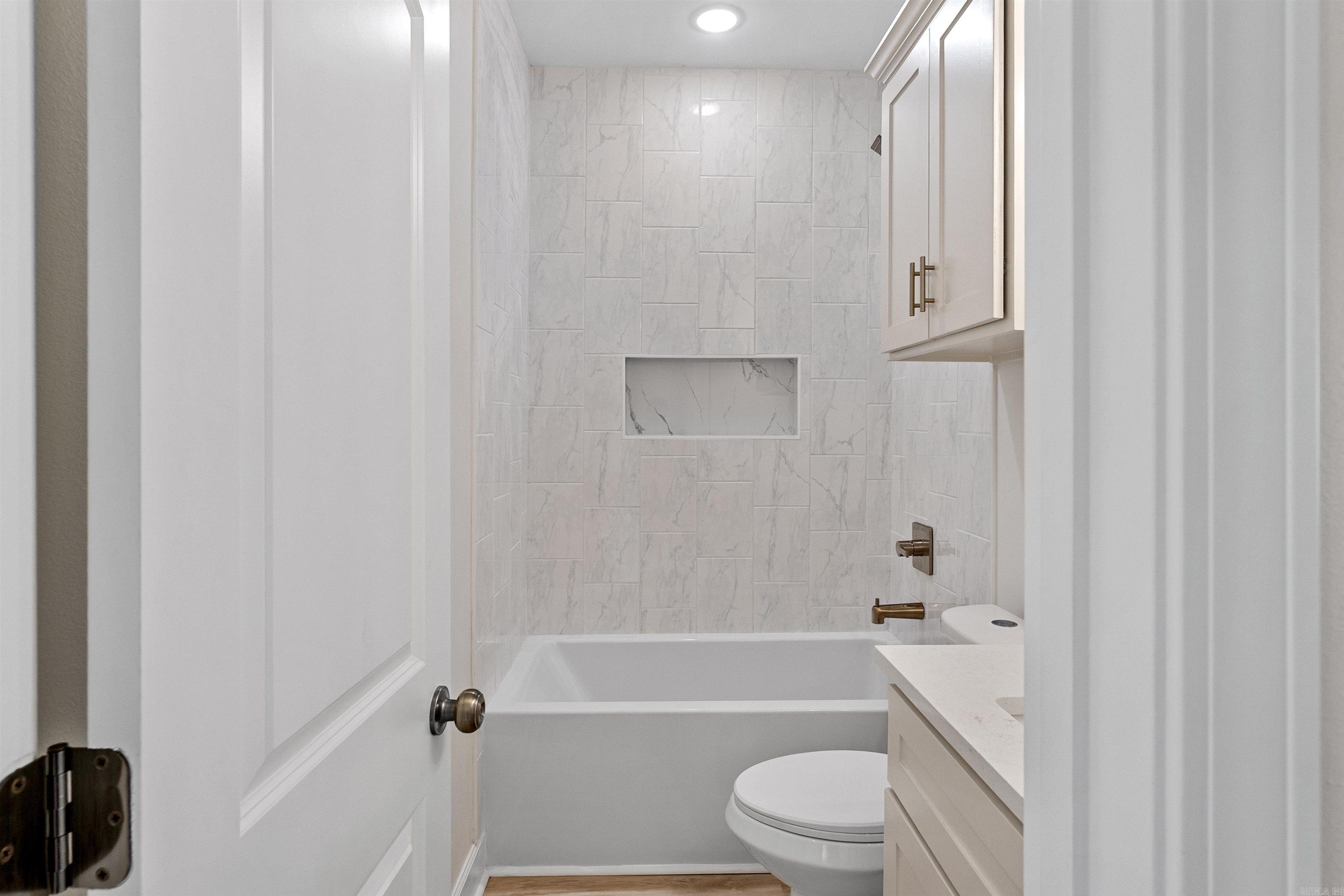 517 Madeleine Circle Property Photo 39