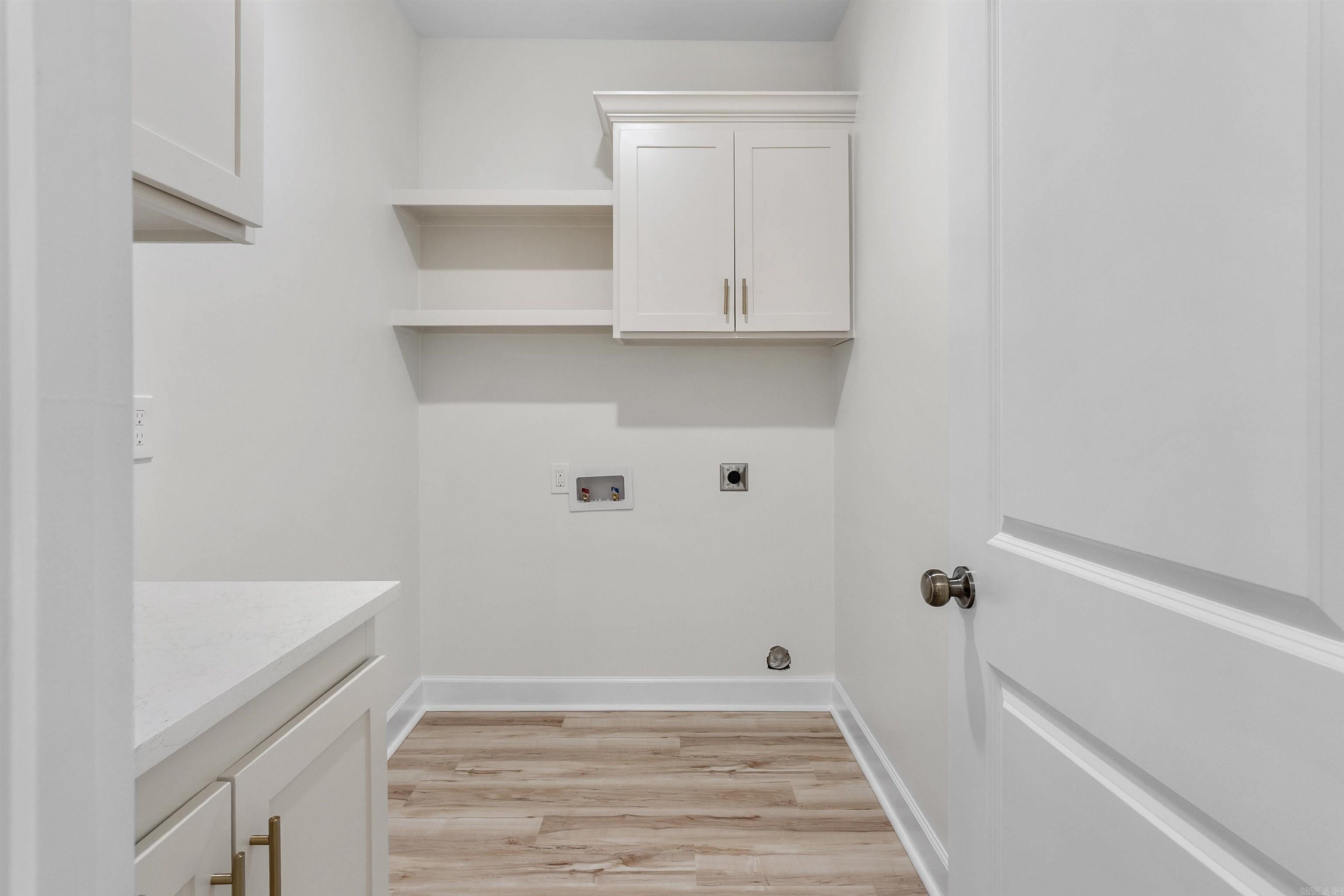 517 Madeleine Circle Property Photo 42