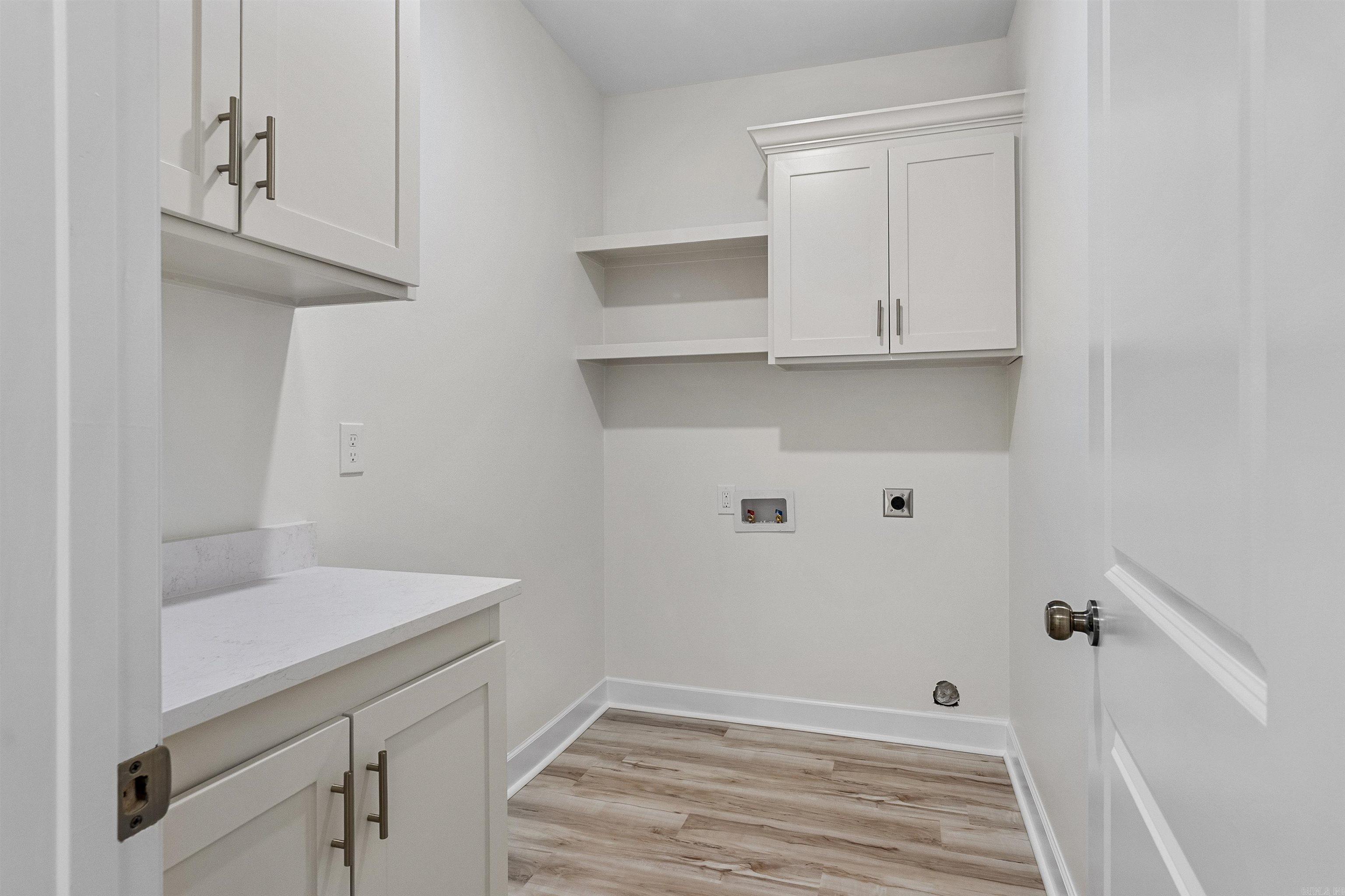 517 Madeleine Circle Property Photo 43
