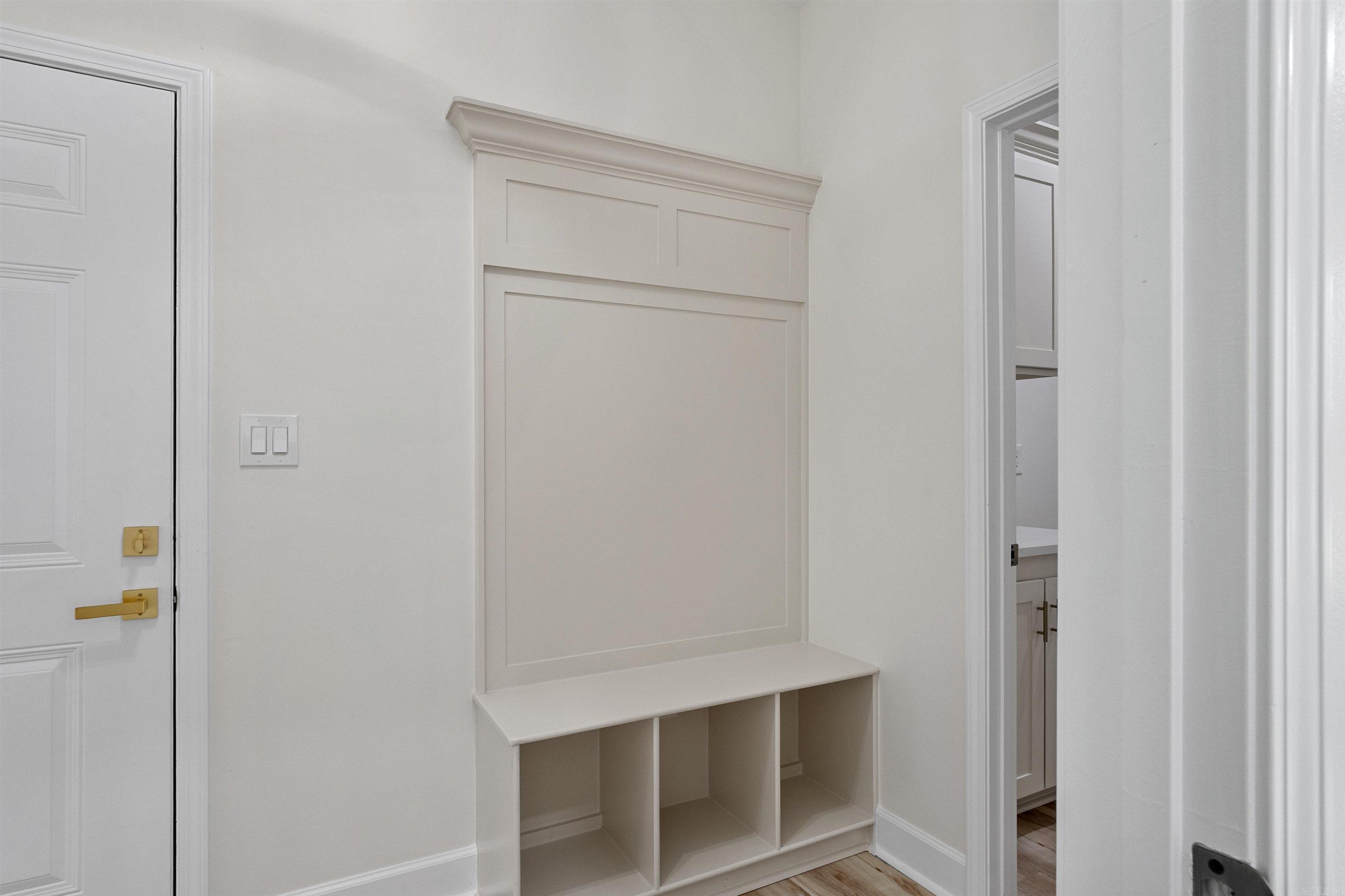 517 Madeleine Circle Property Photo 44