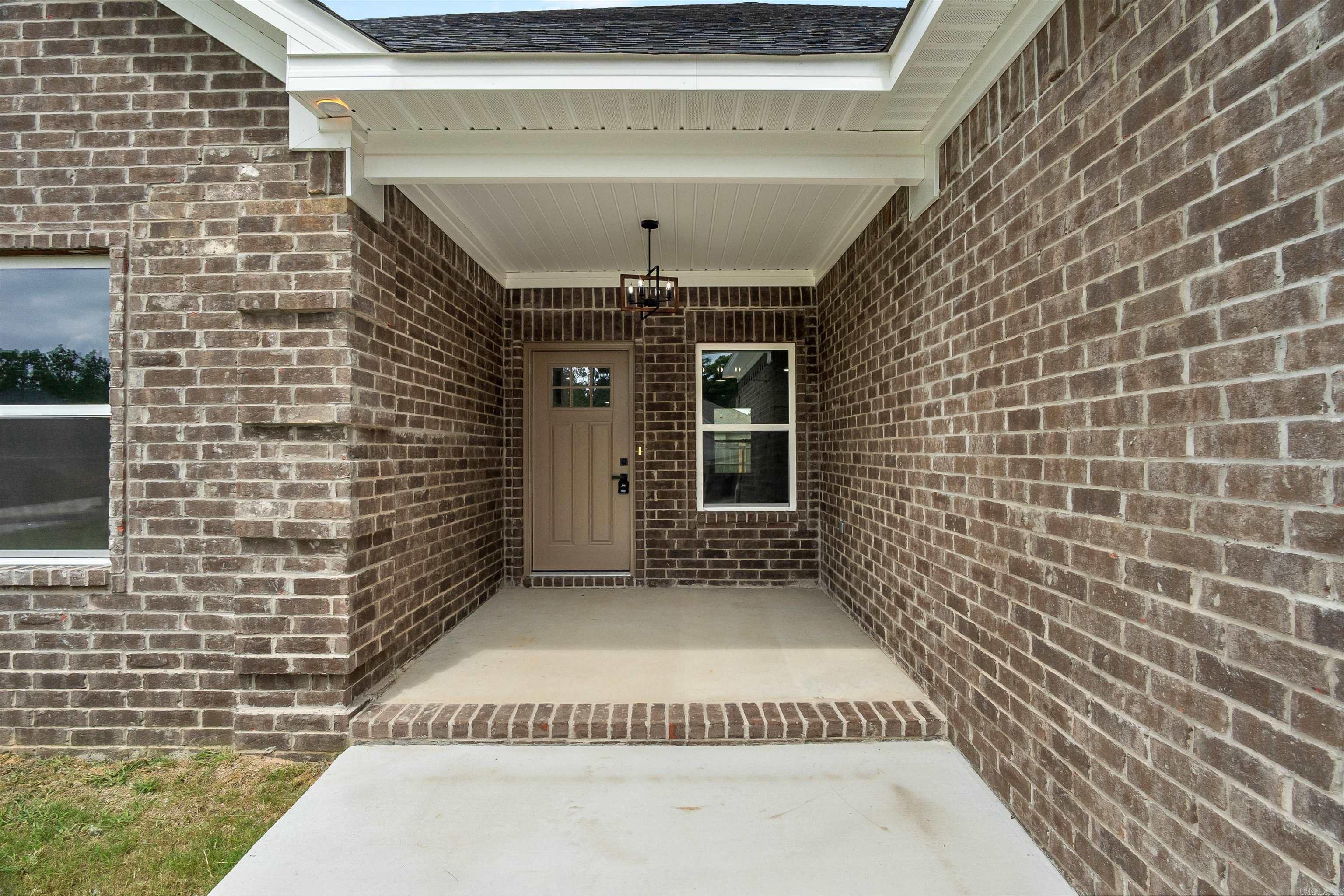 515 Madeleine Circle Property Photo 9