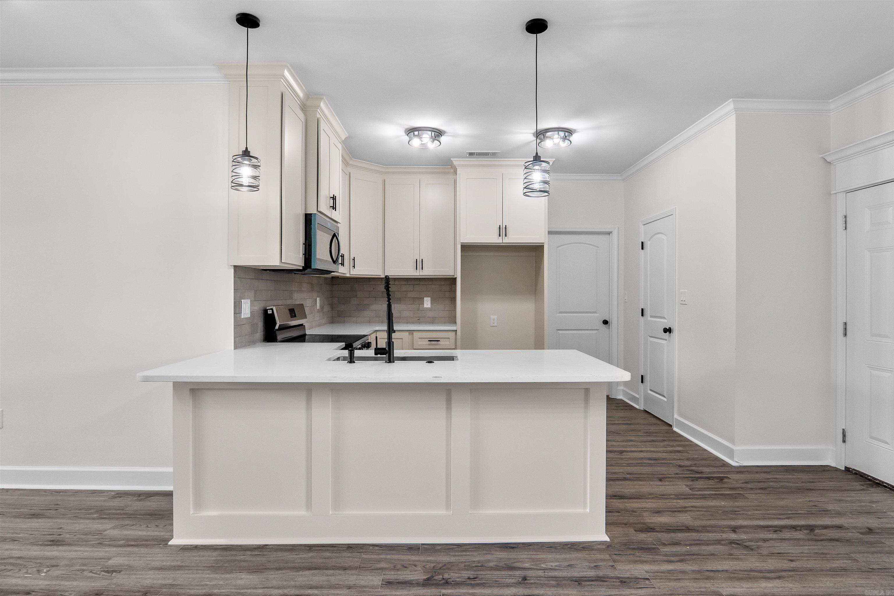 515 Madeleine Circle Property Photo 15