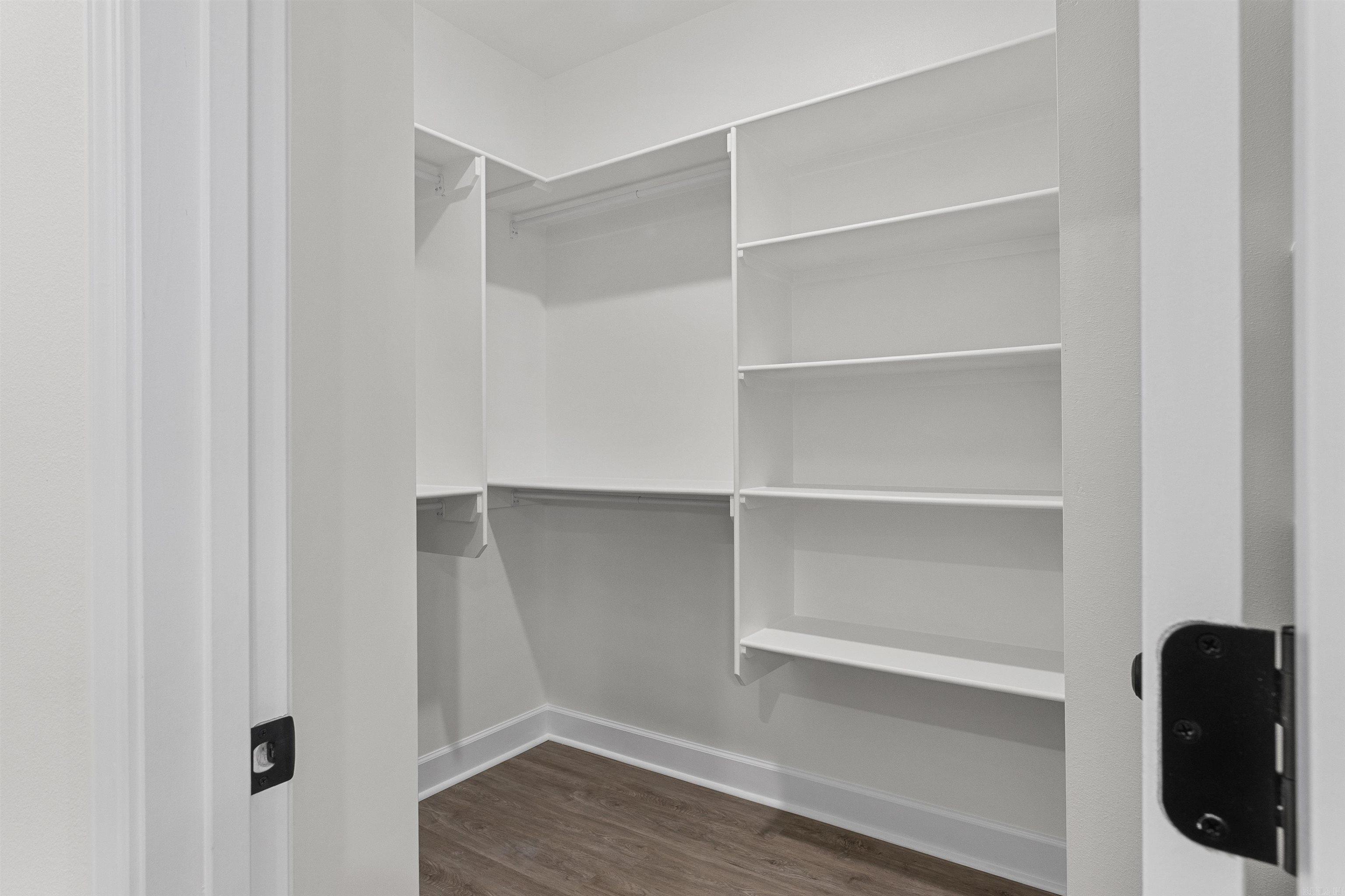 513 Madeleine Circle Property Photo 38
