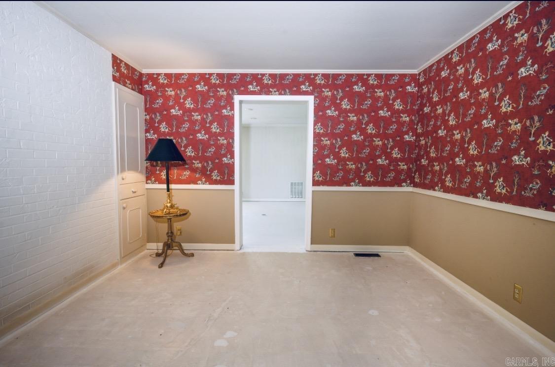 311 Eve Street S Property Photo 5