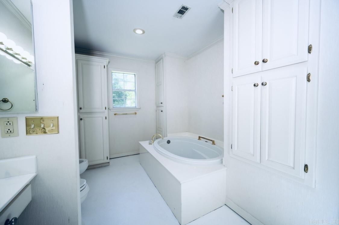 311 Eve Street S Property Photo 25