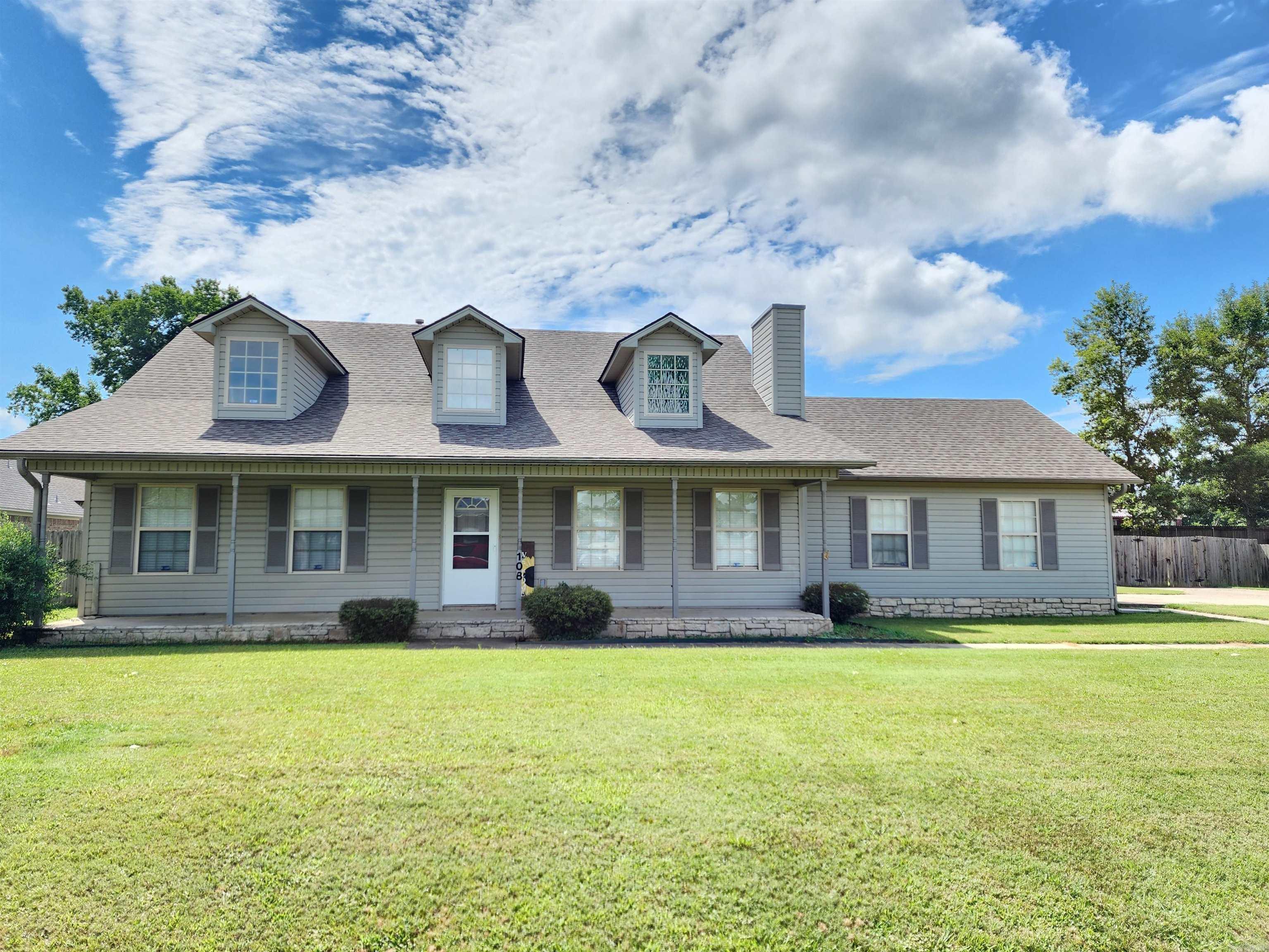 108 Meadows Lane Property Photo 1