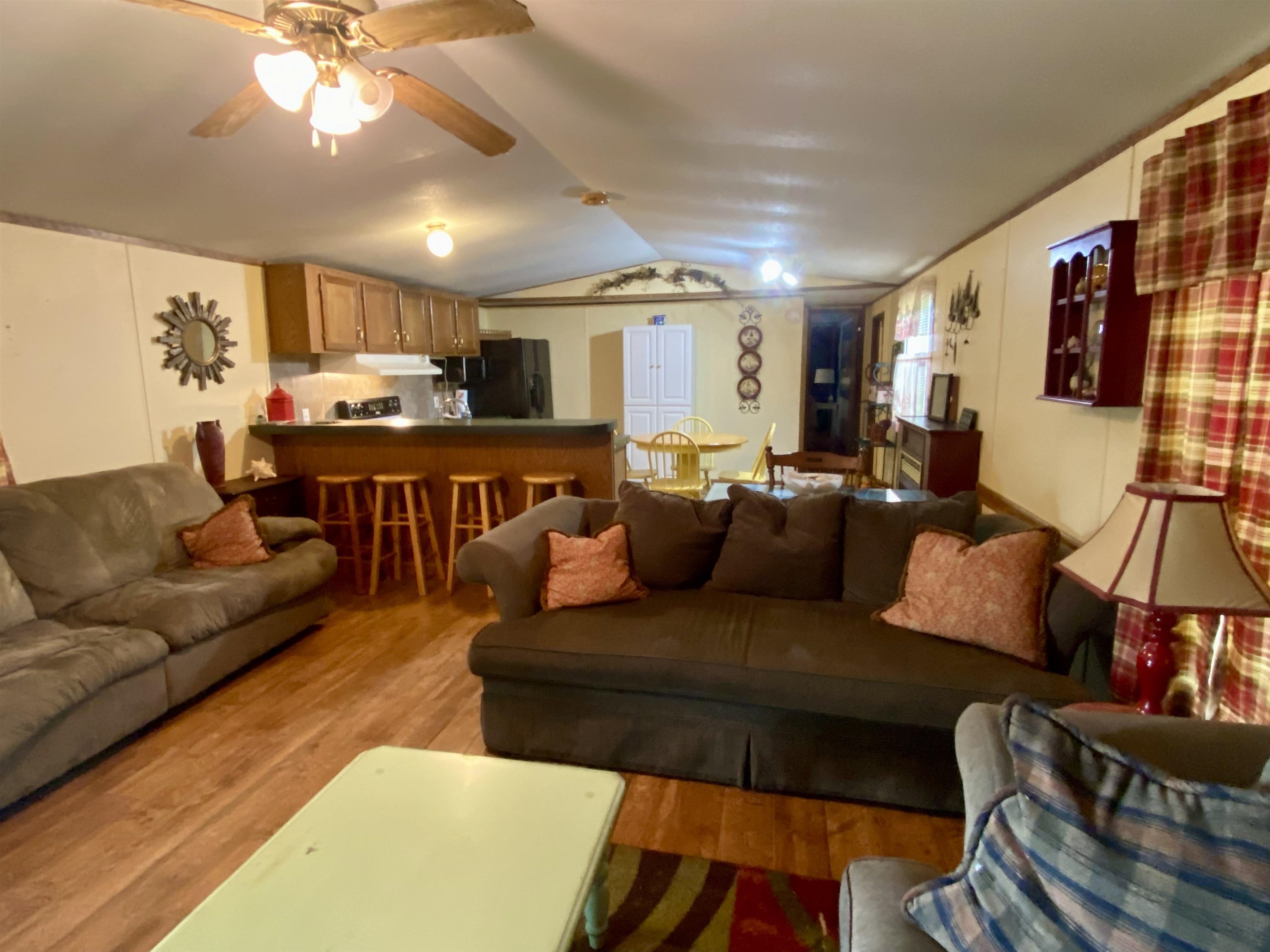 654 Cr 137 Property Photo 3
