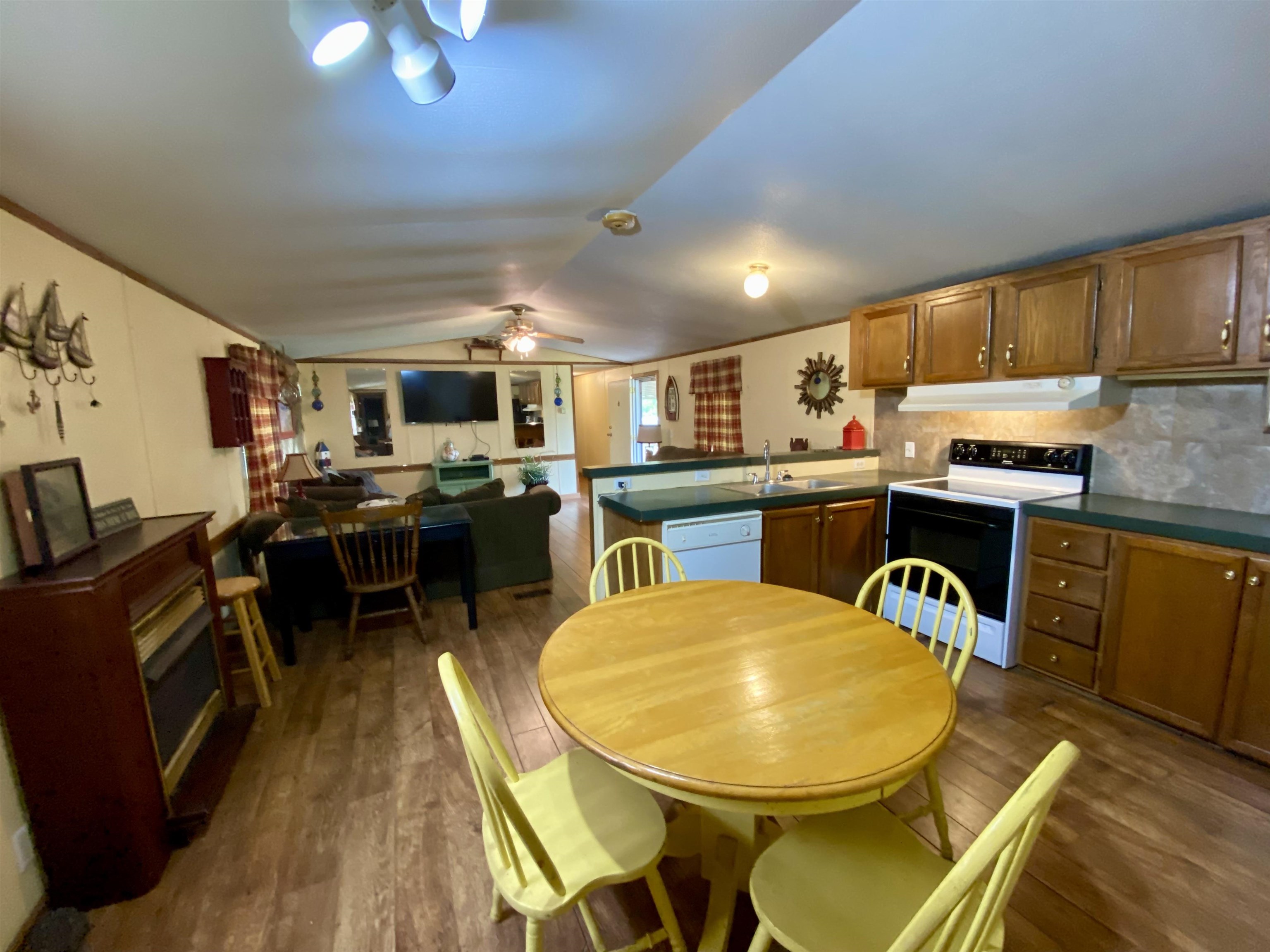 654 Cr 137 Property Photo 7