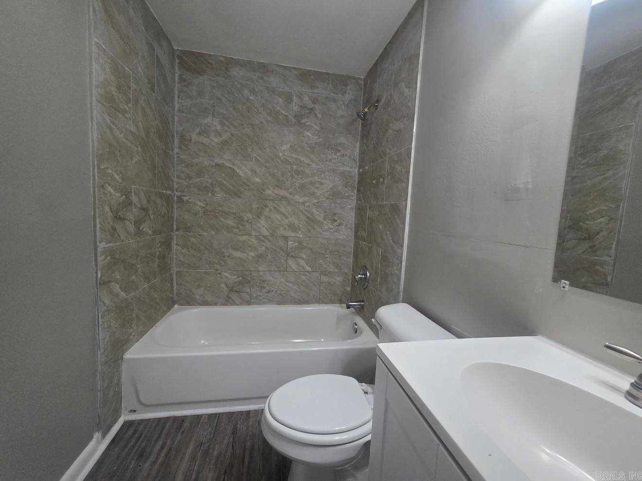 5129 W 10th Property Photo 15