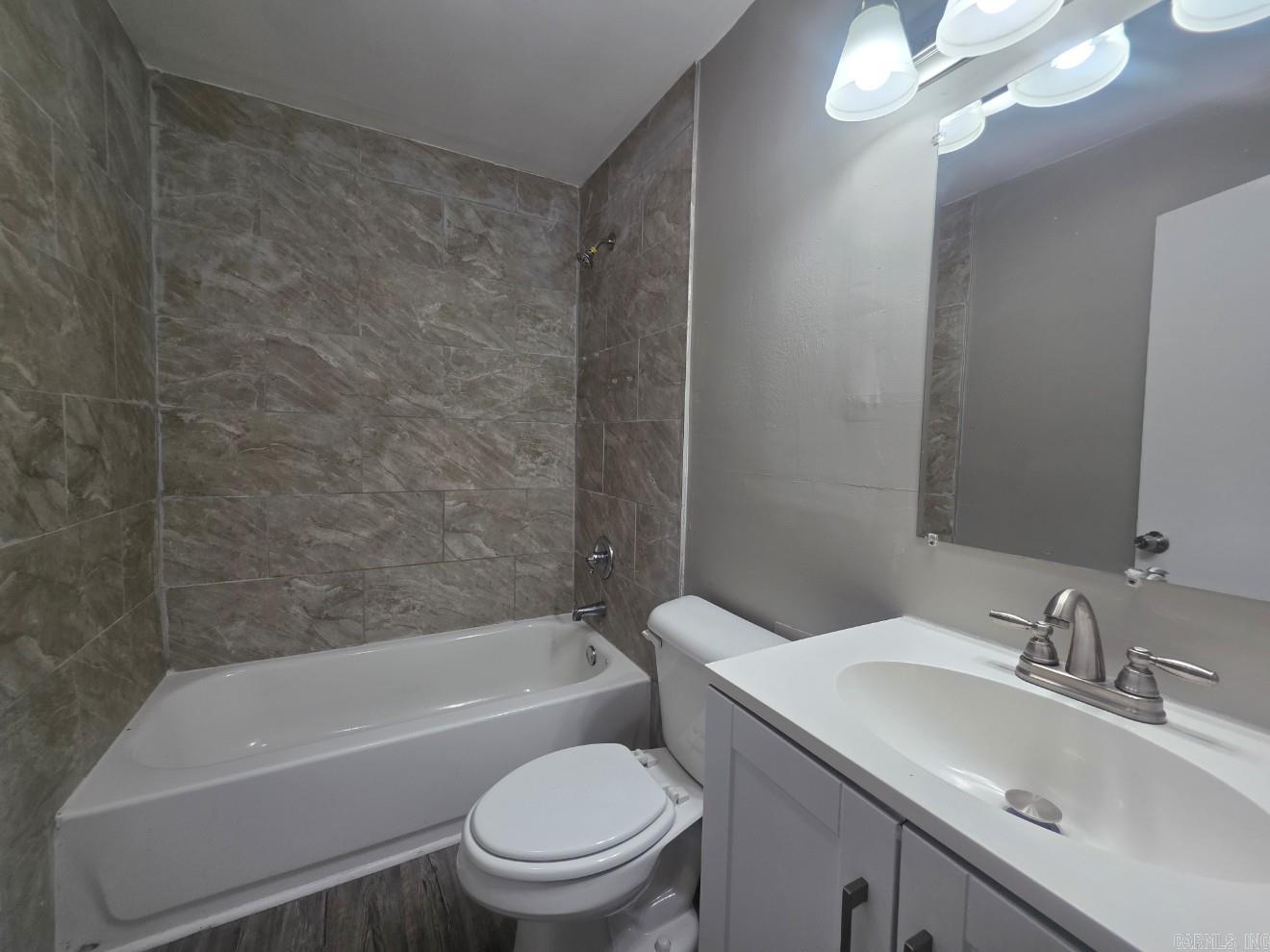 5129 W 10th Property Photo 16