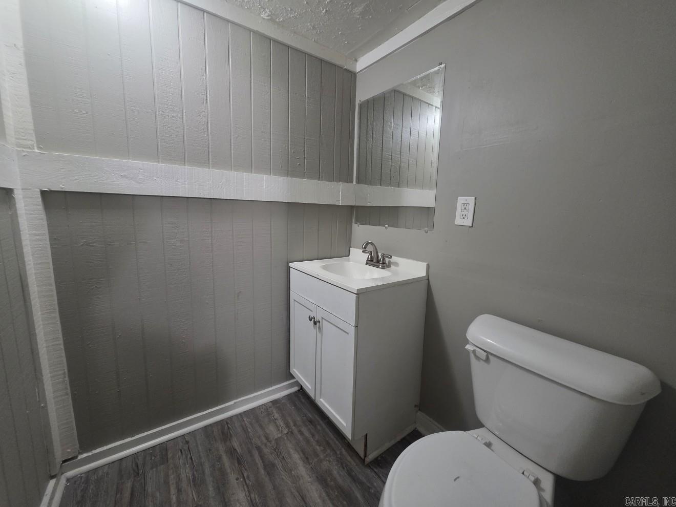 5129 W 10th Property Photo 22