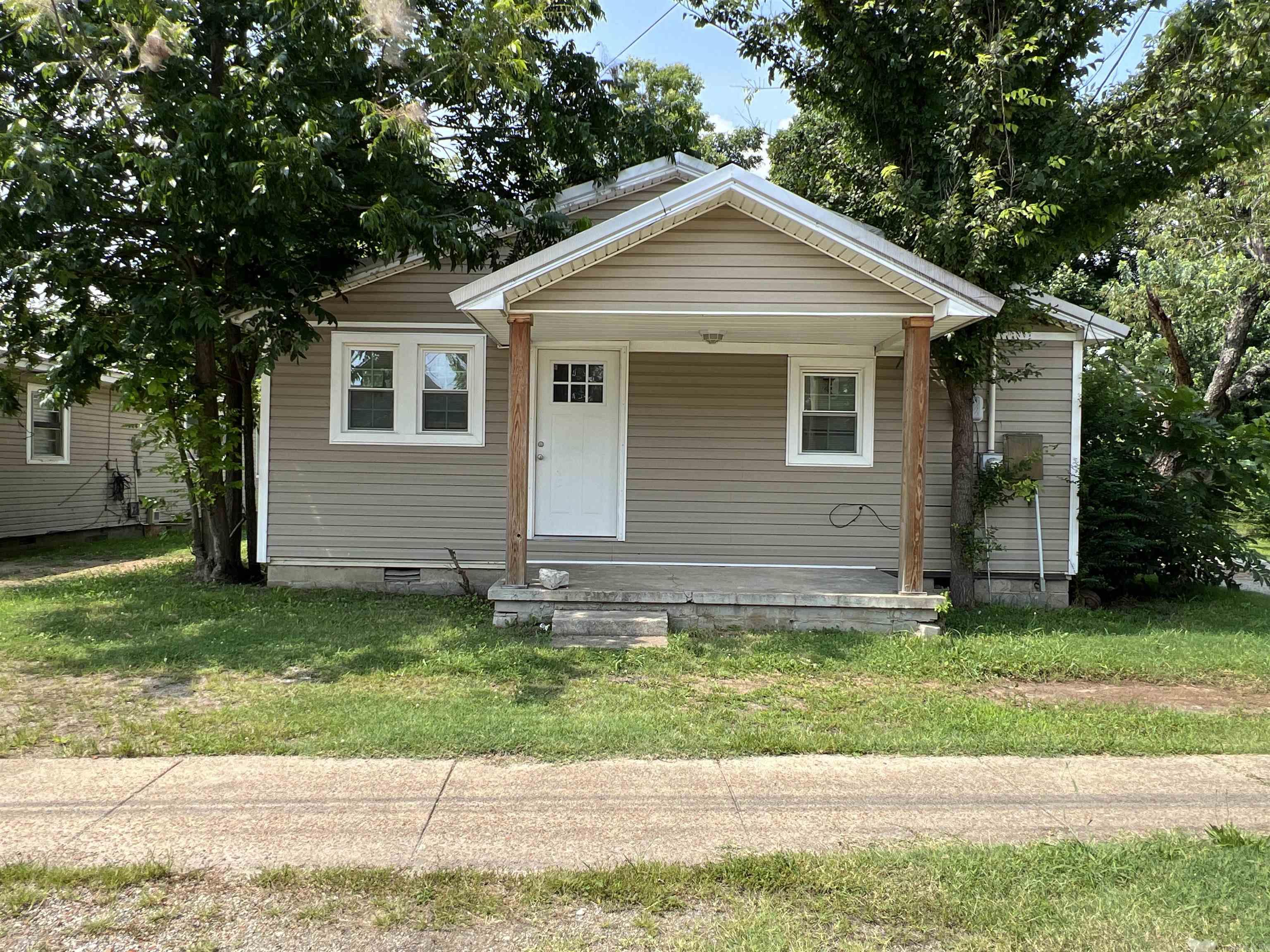 4 Properties Allen Avenue Property Photo 1