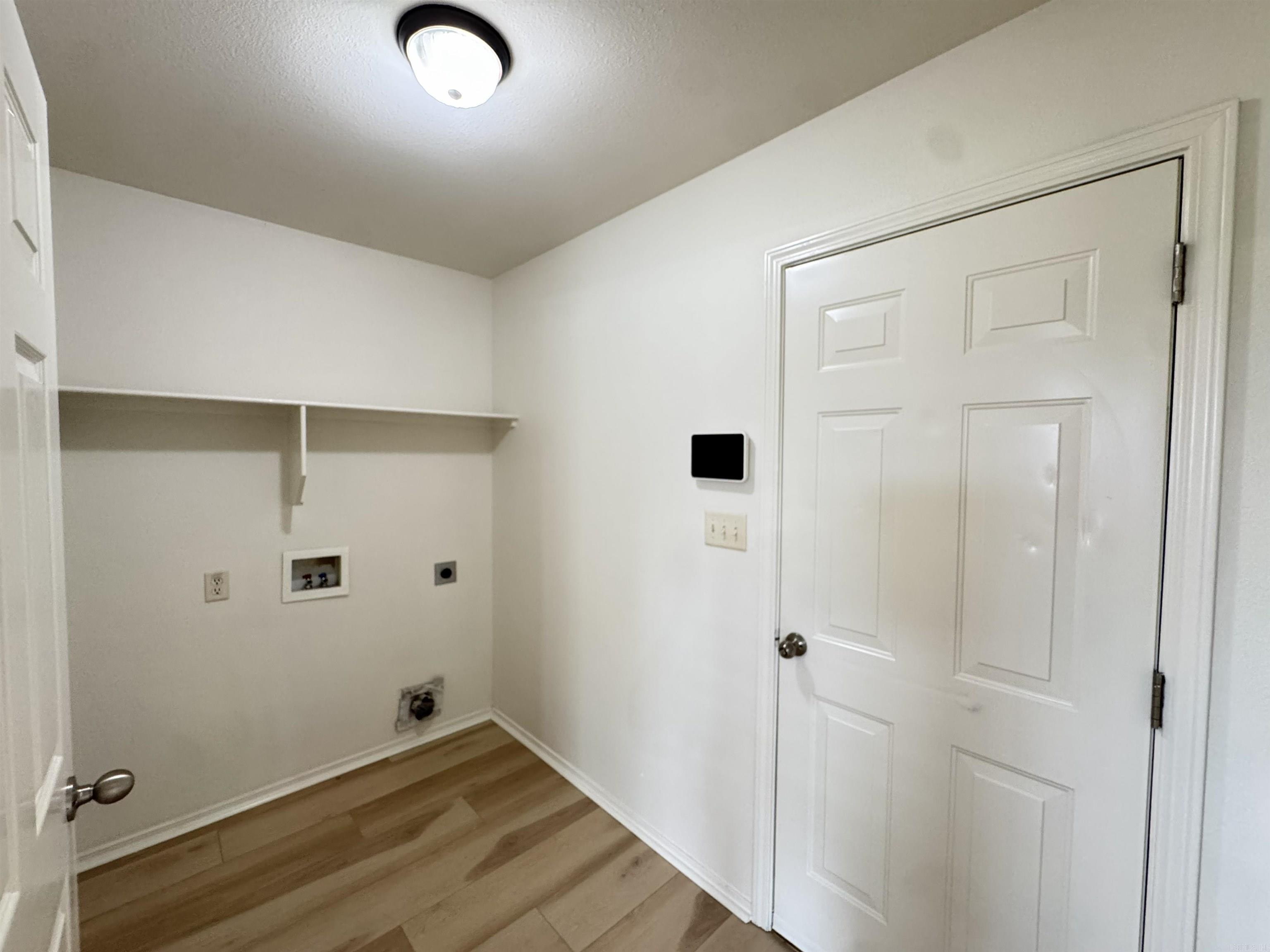 18 Apricot Property Photo 11