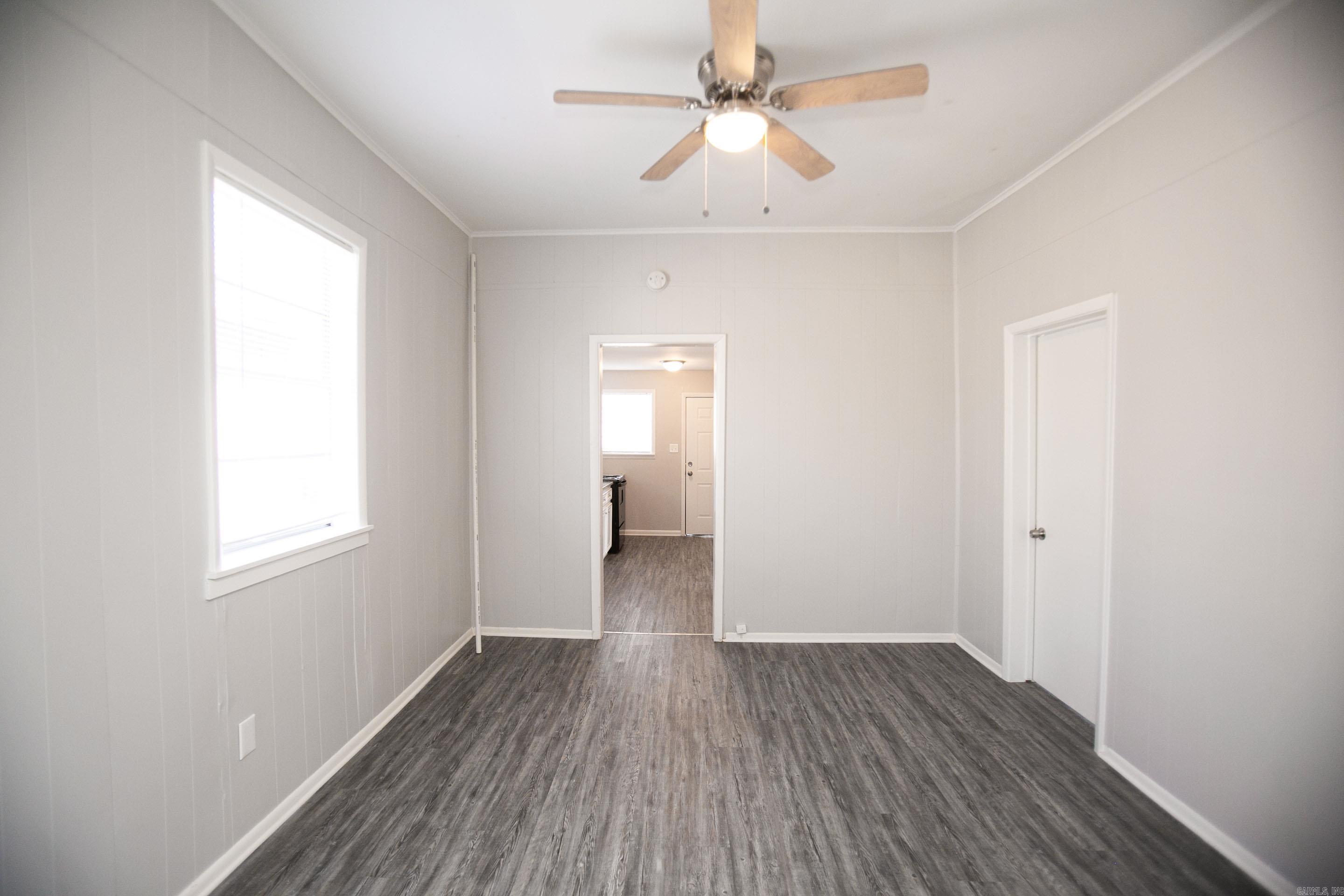3119 S Izard Street Property Photo 4