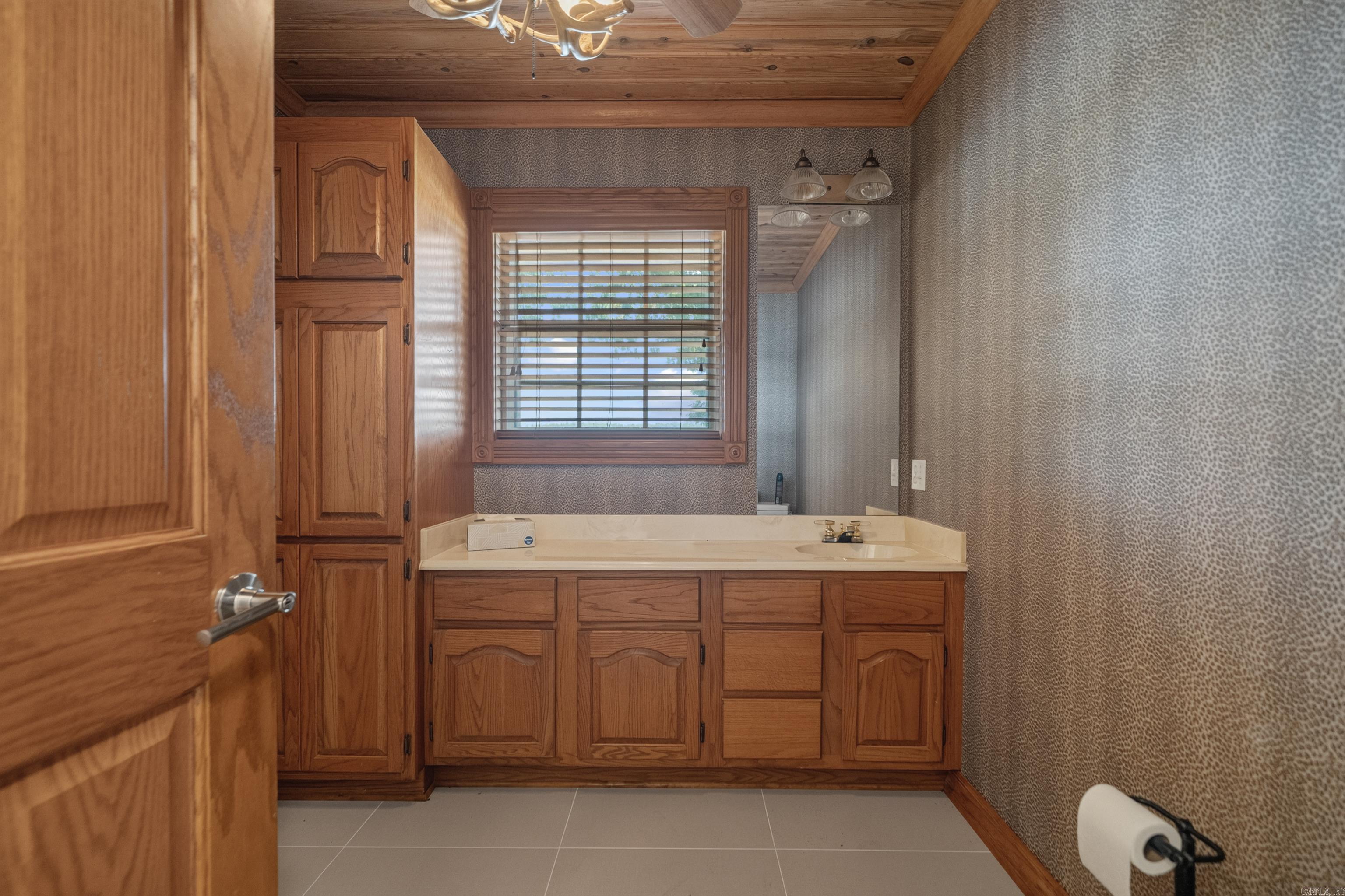 164 Riverside Drive Property Photo 23
