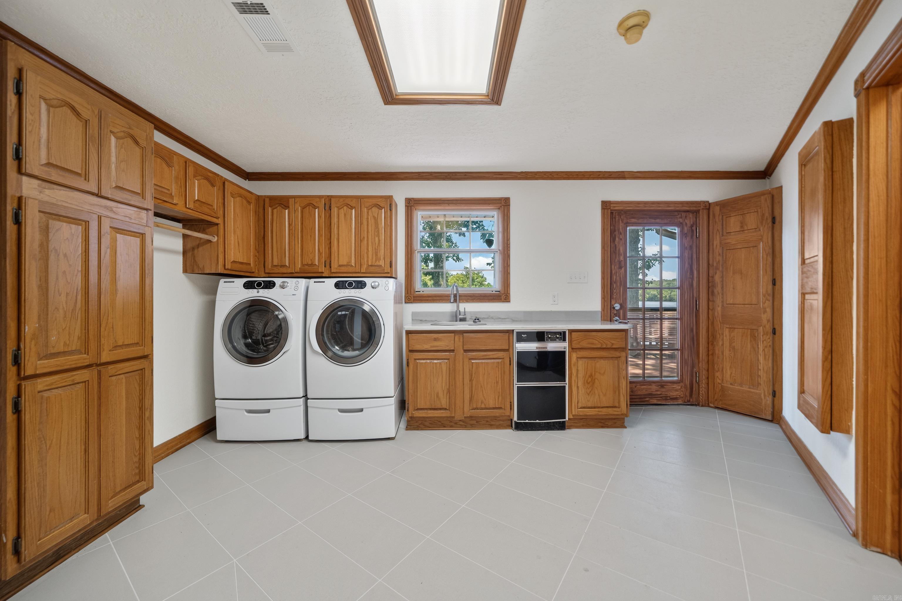 164 Riverside Drive Property Photo 25